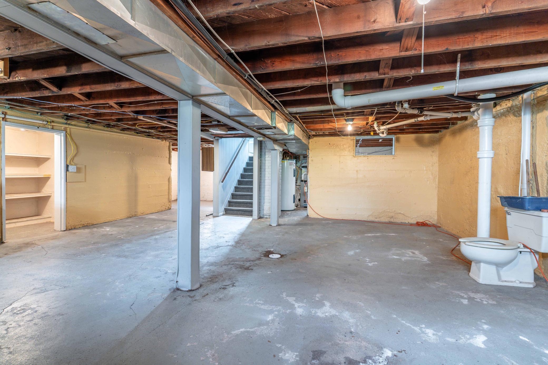 929 N Union Avenue