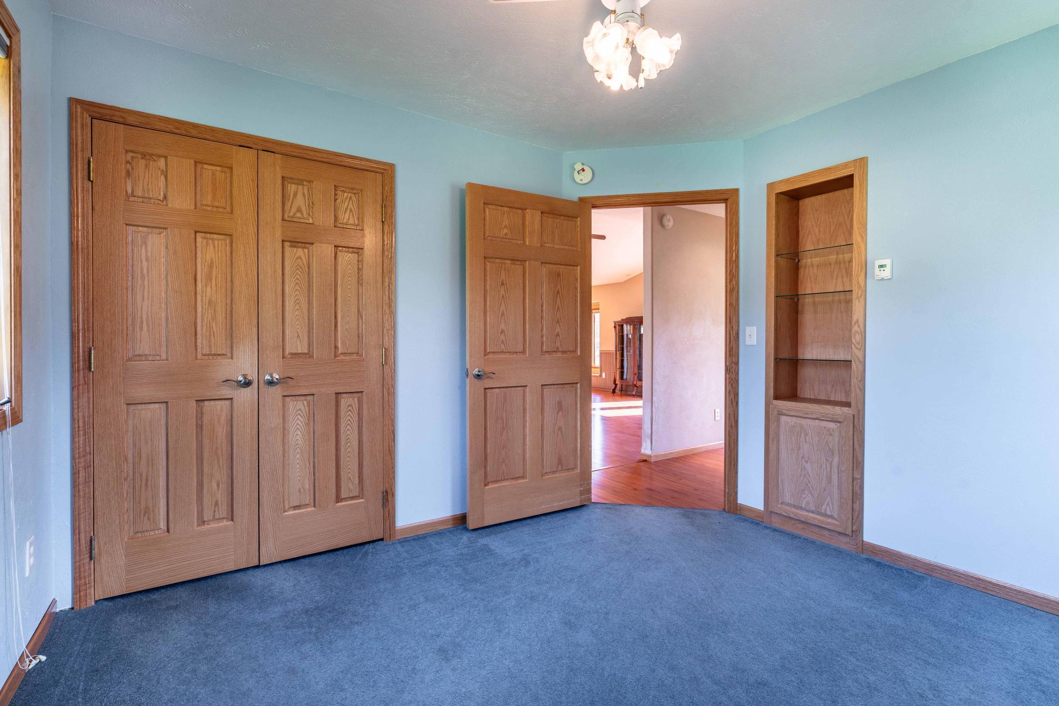 1502 Viking Court