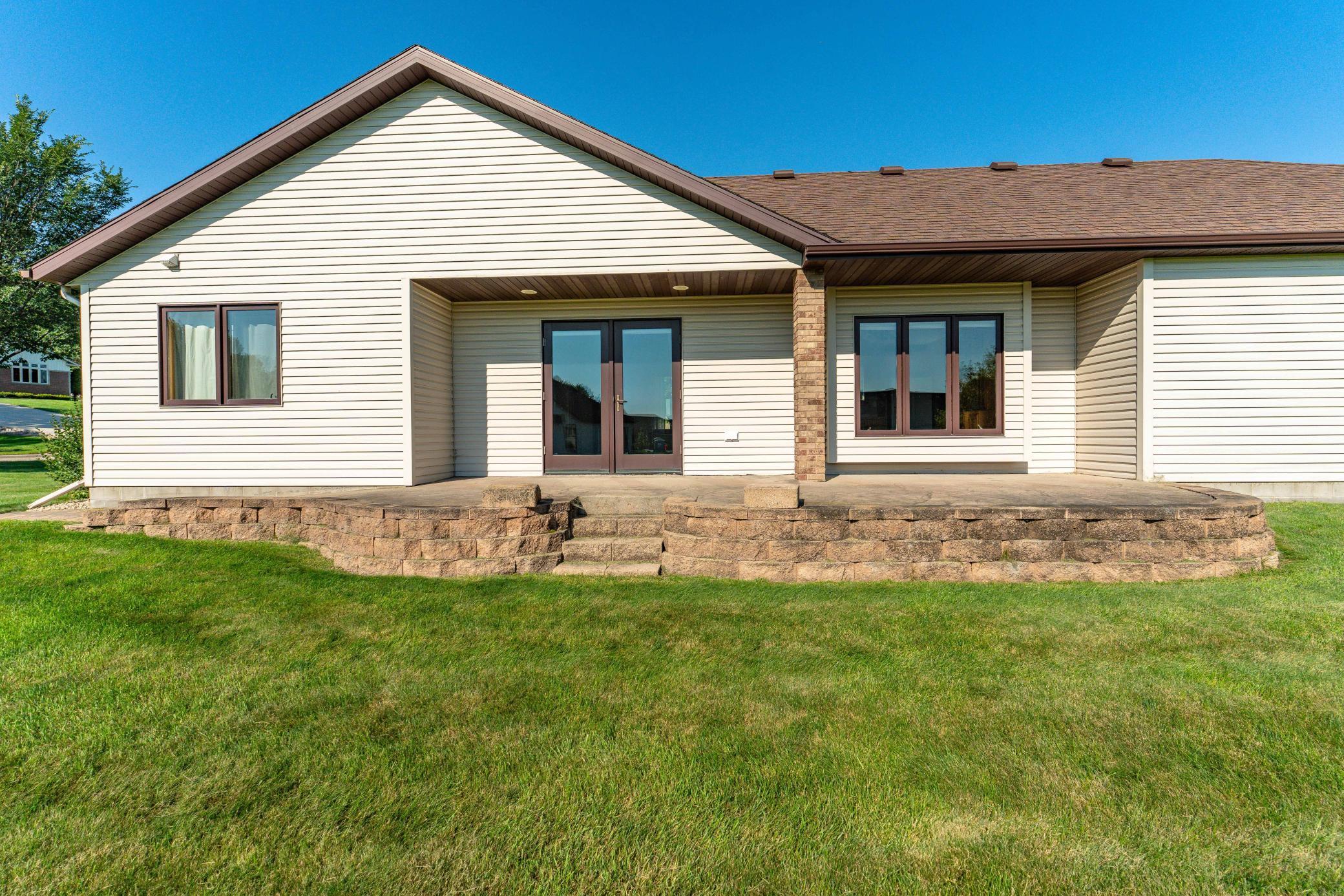 1502 Viking Court