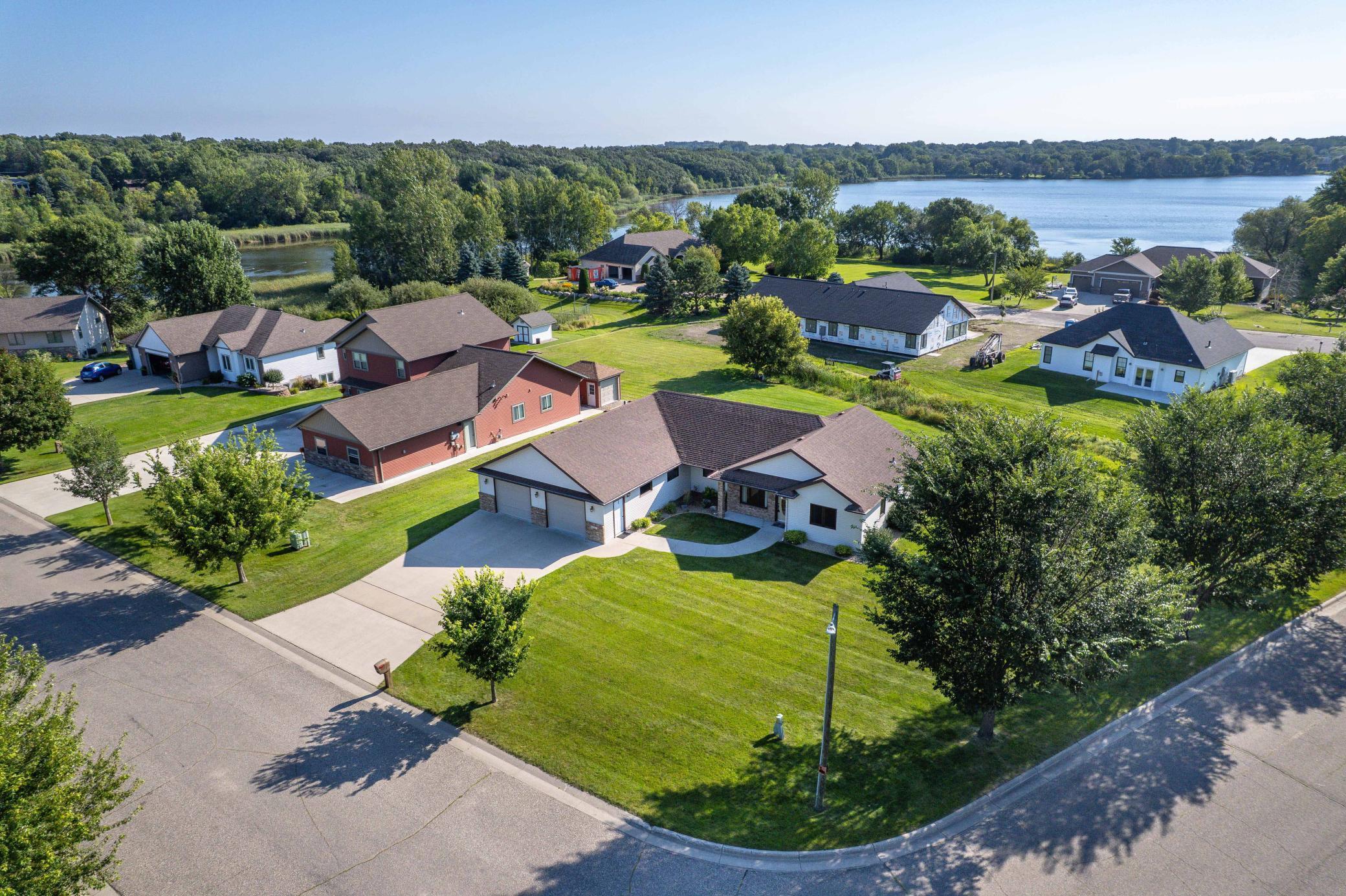 1502 Viking Court