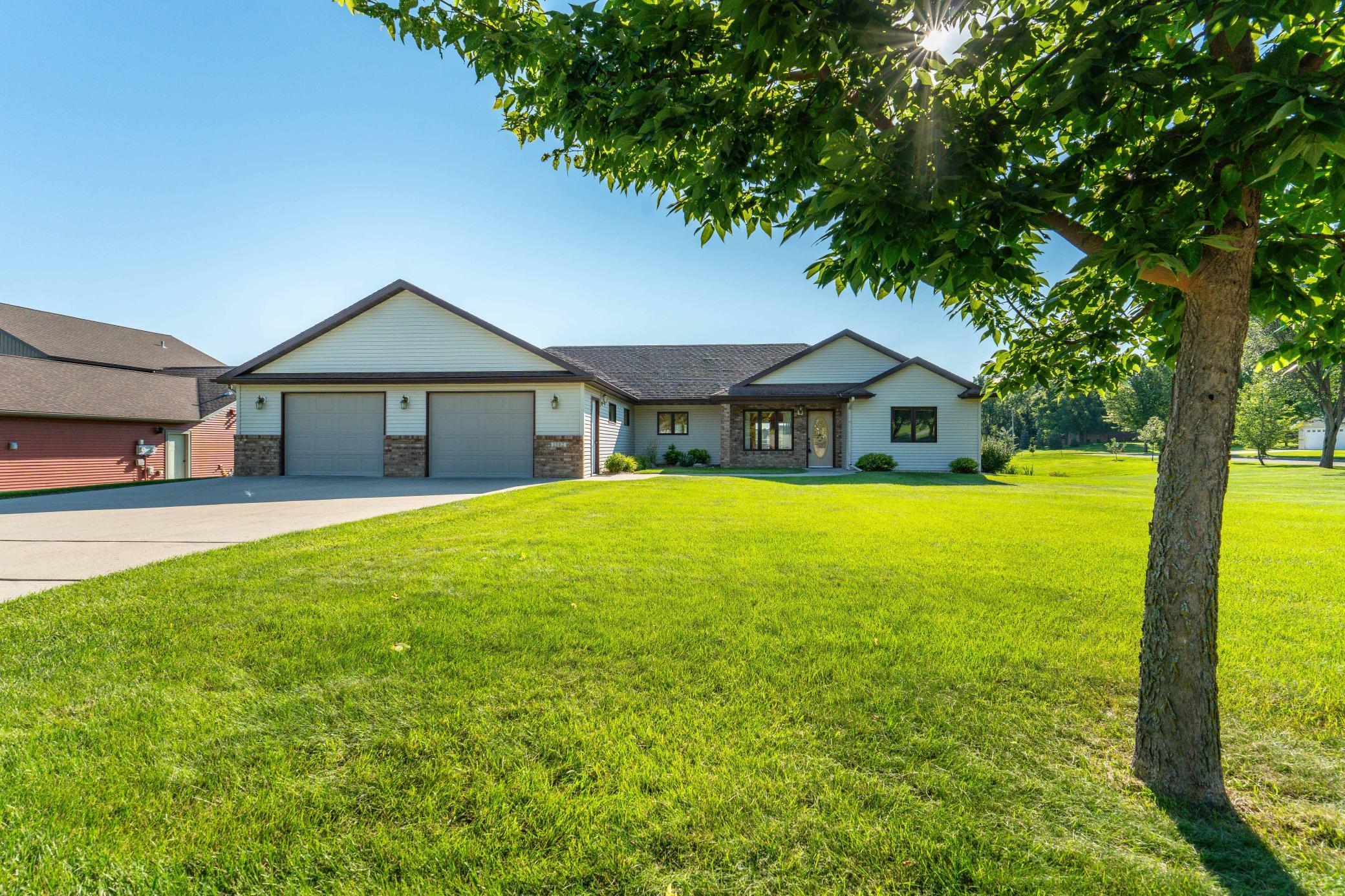 1502 Viking Court