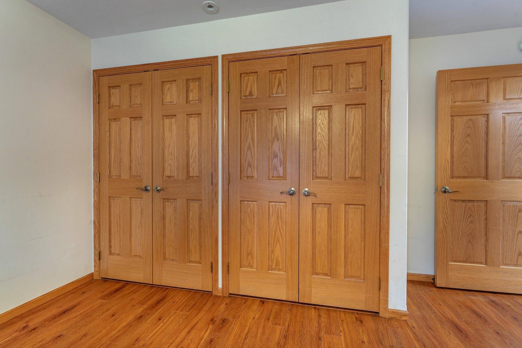1502 Viking Court