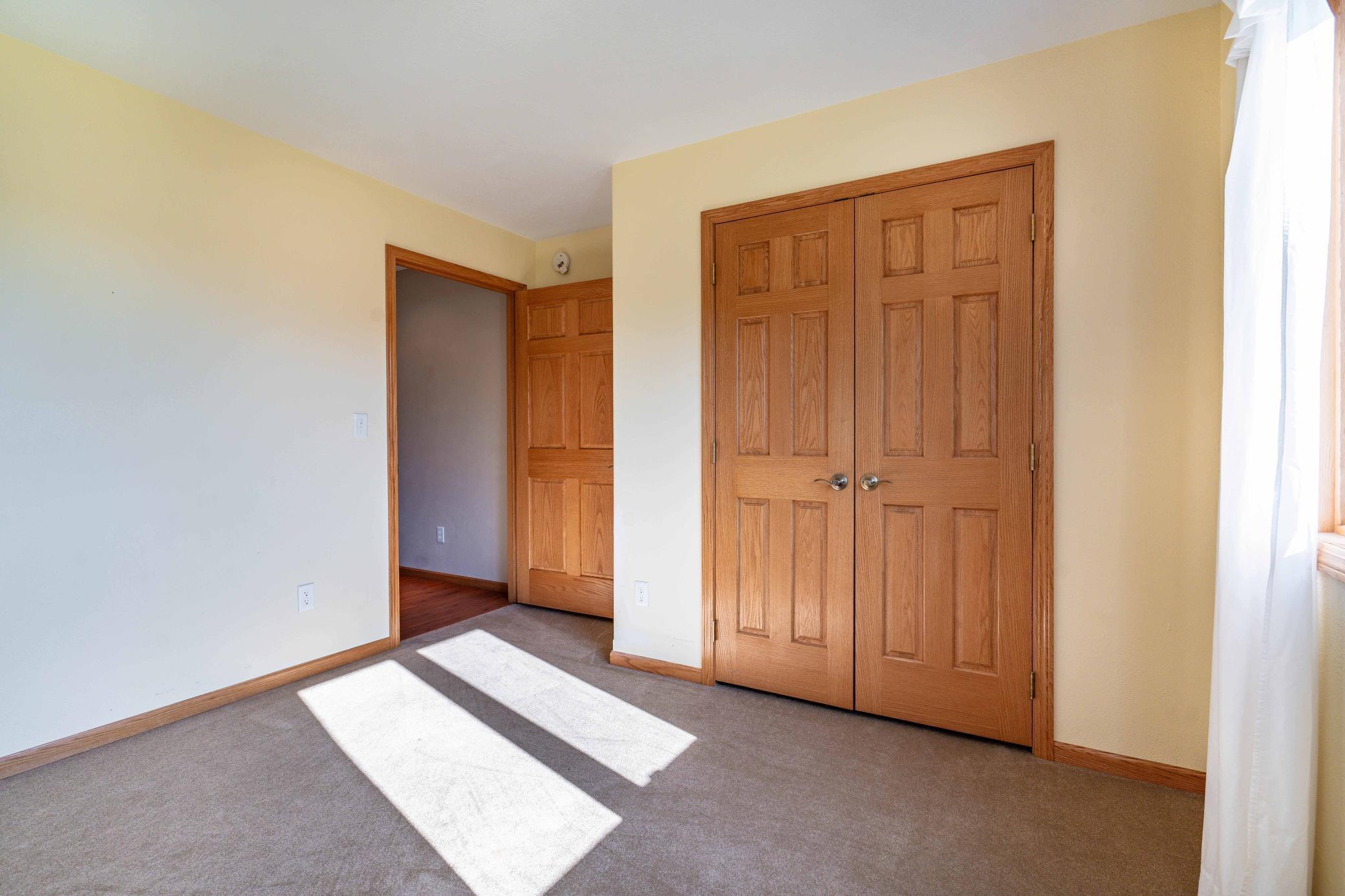 1502 Viking Court