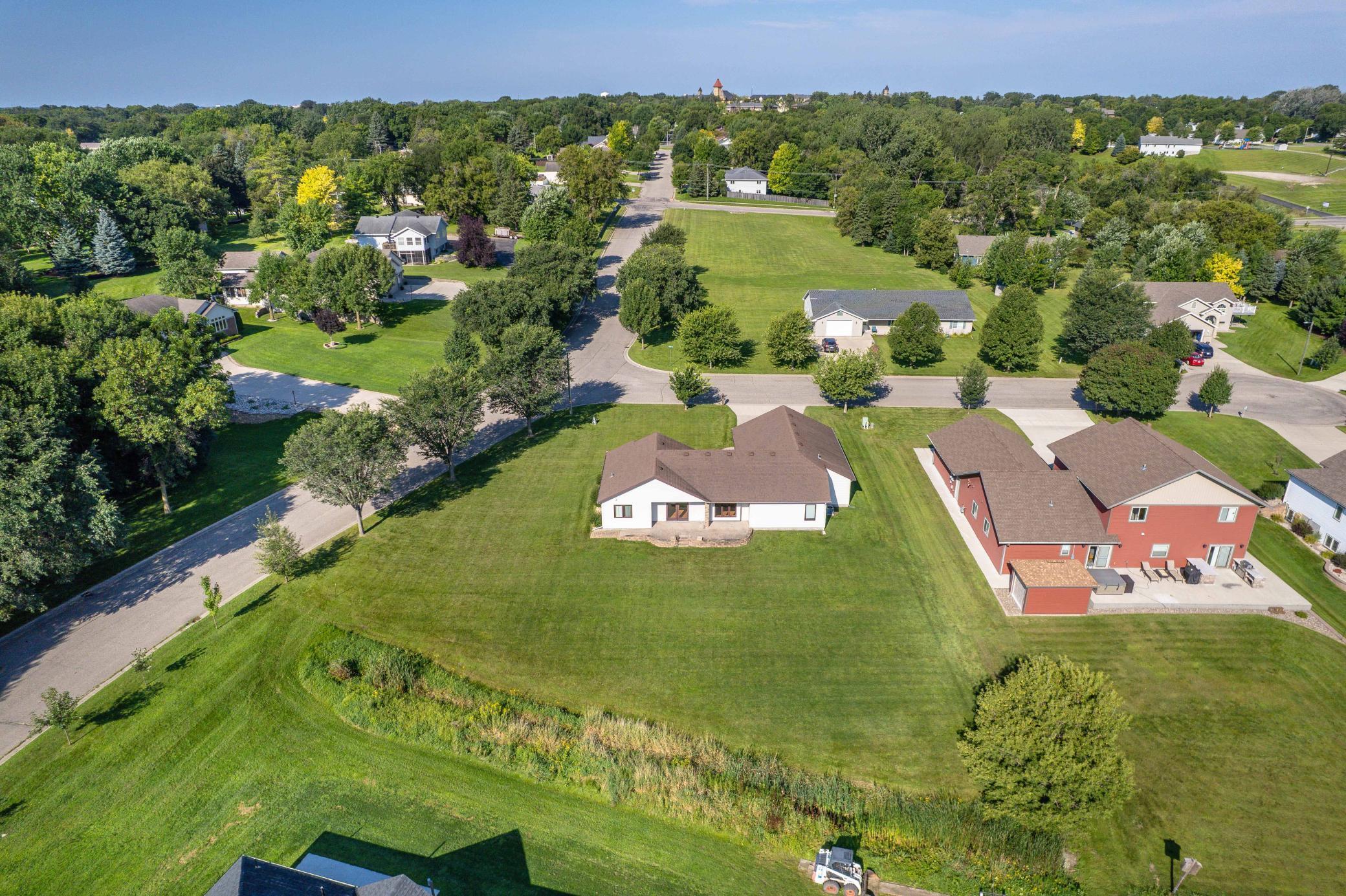 1502 Viking Court