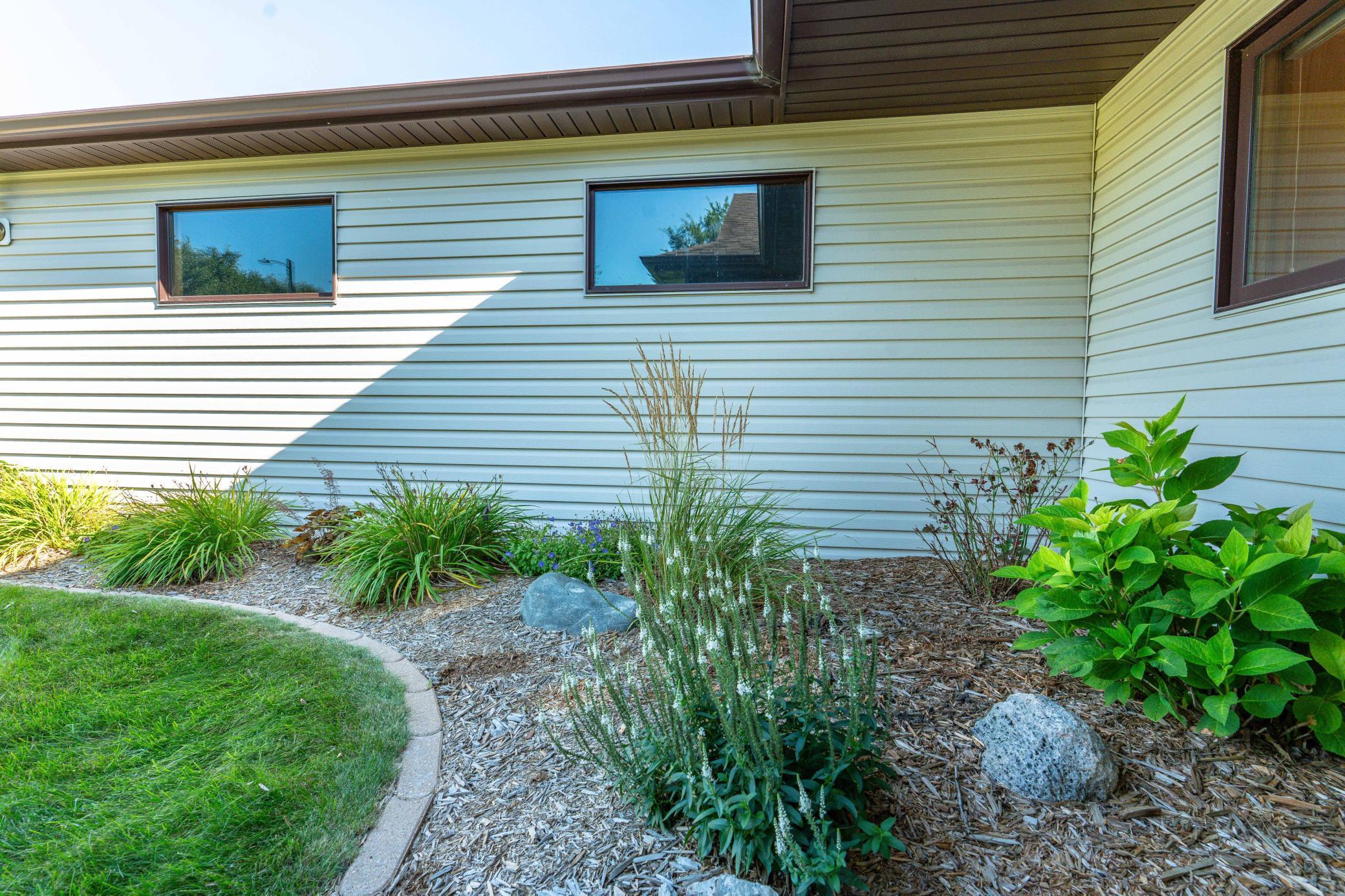 1502 Viking Court