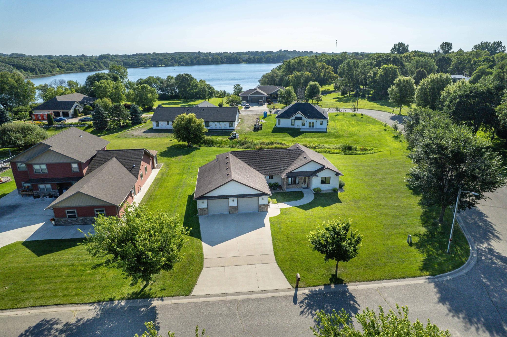 1502 Viking Court
