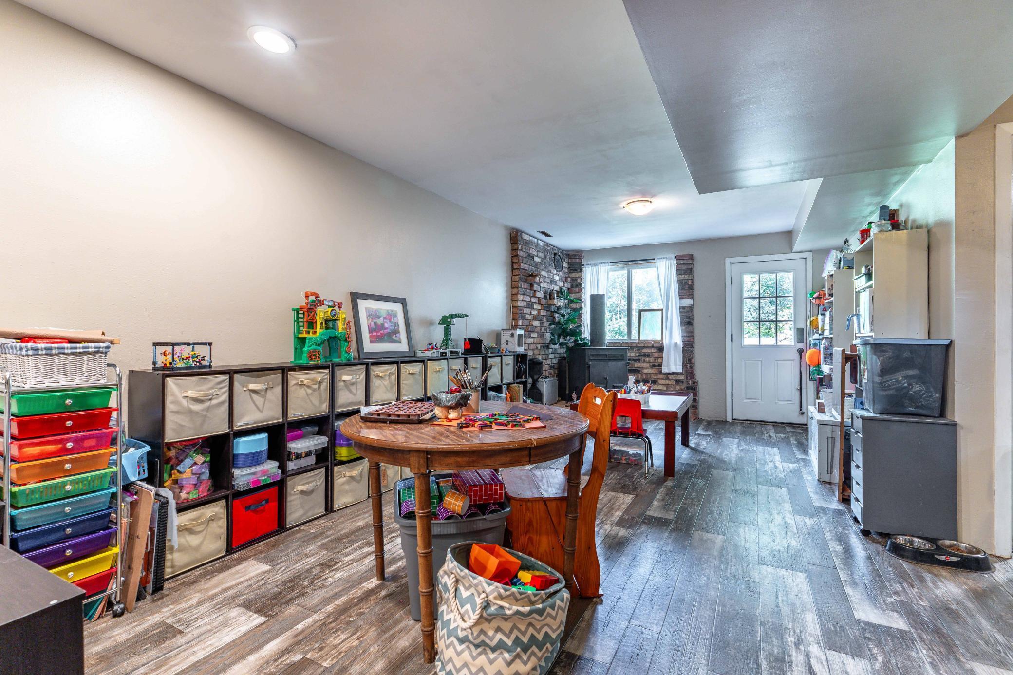 620 W 7th Avenue