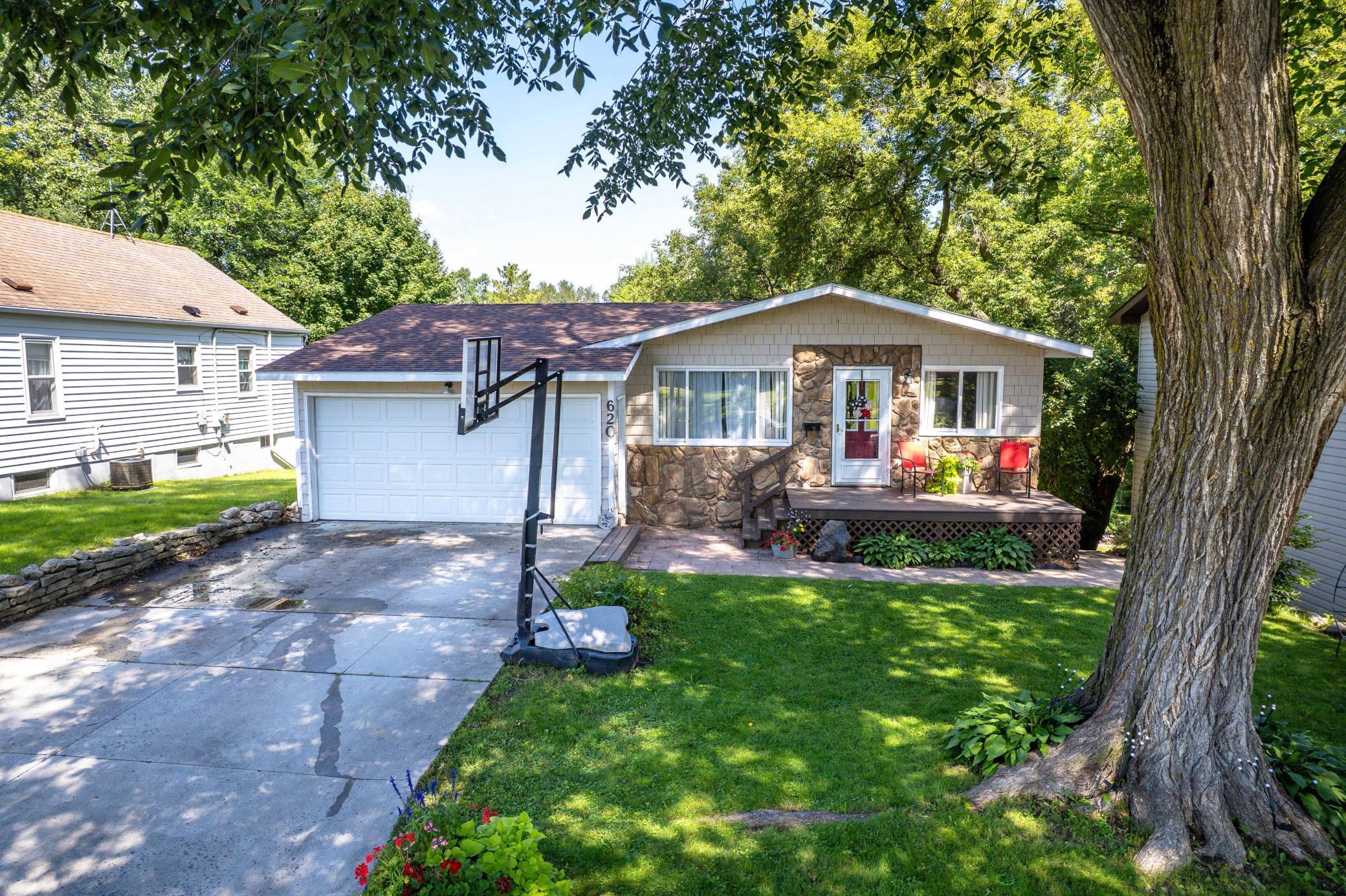 620 W 7th Avenue