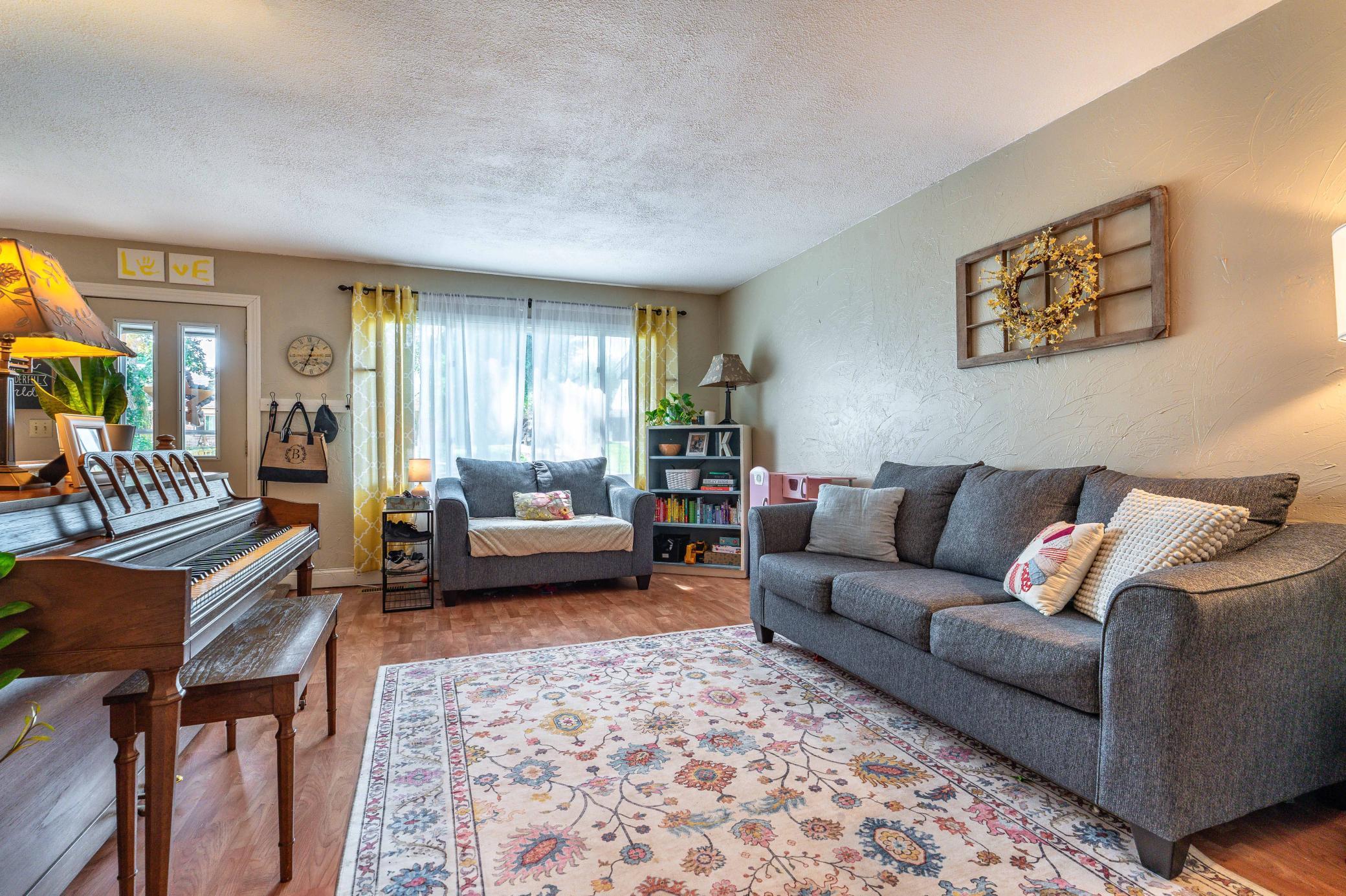 620 W 7th Avenue