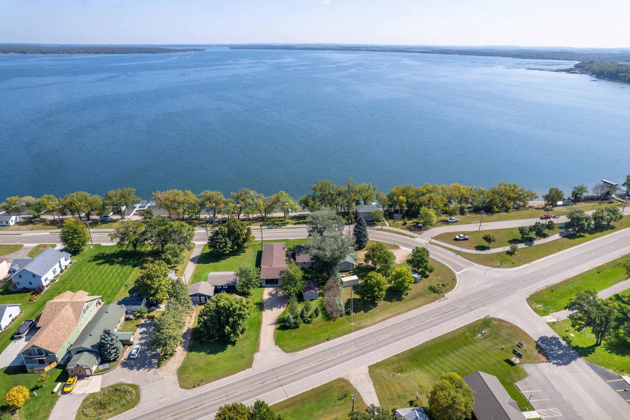 707 Lake Shore Drive