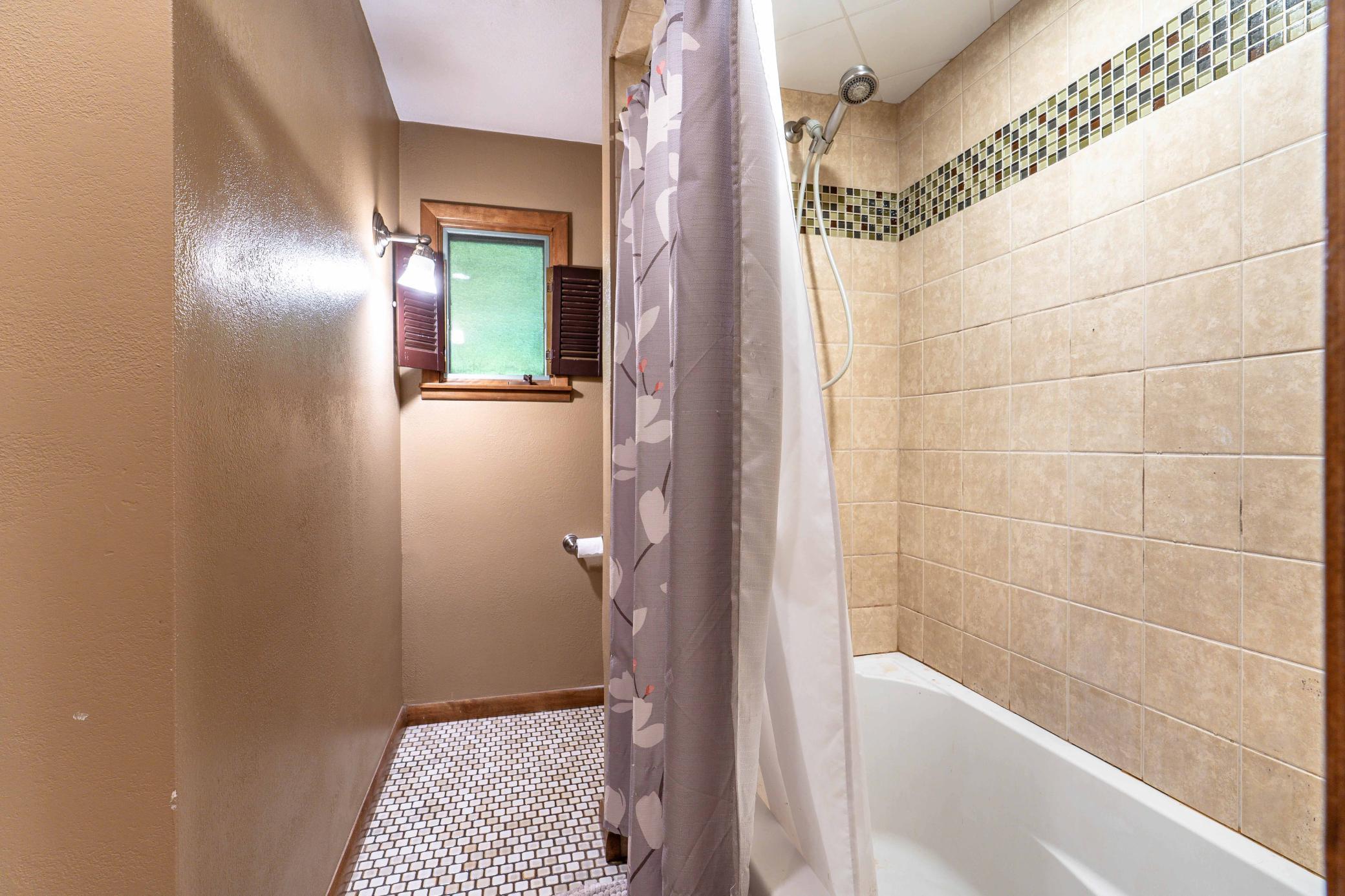 1409 Hoot Lake Drive