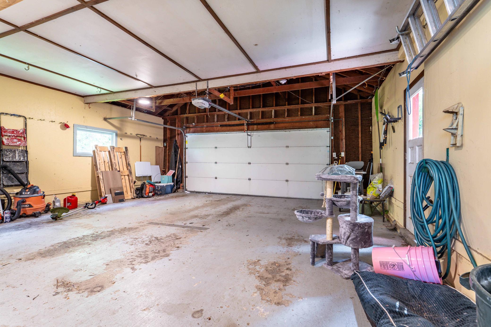 1409 Hoot Lake Drive