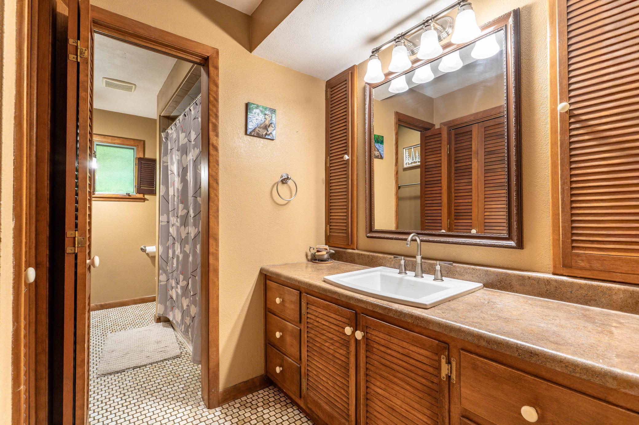 1409 Hoot Lake Drive