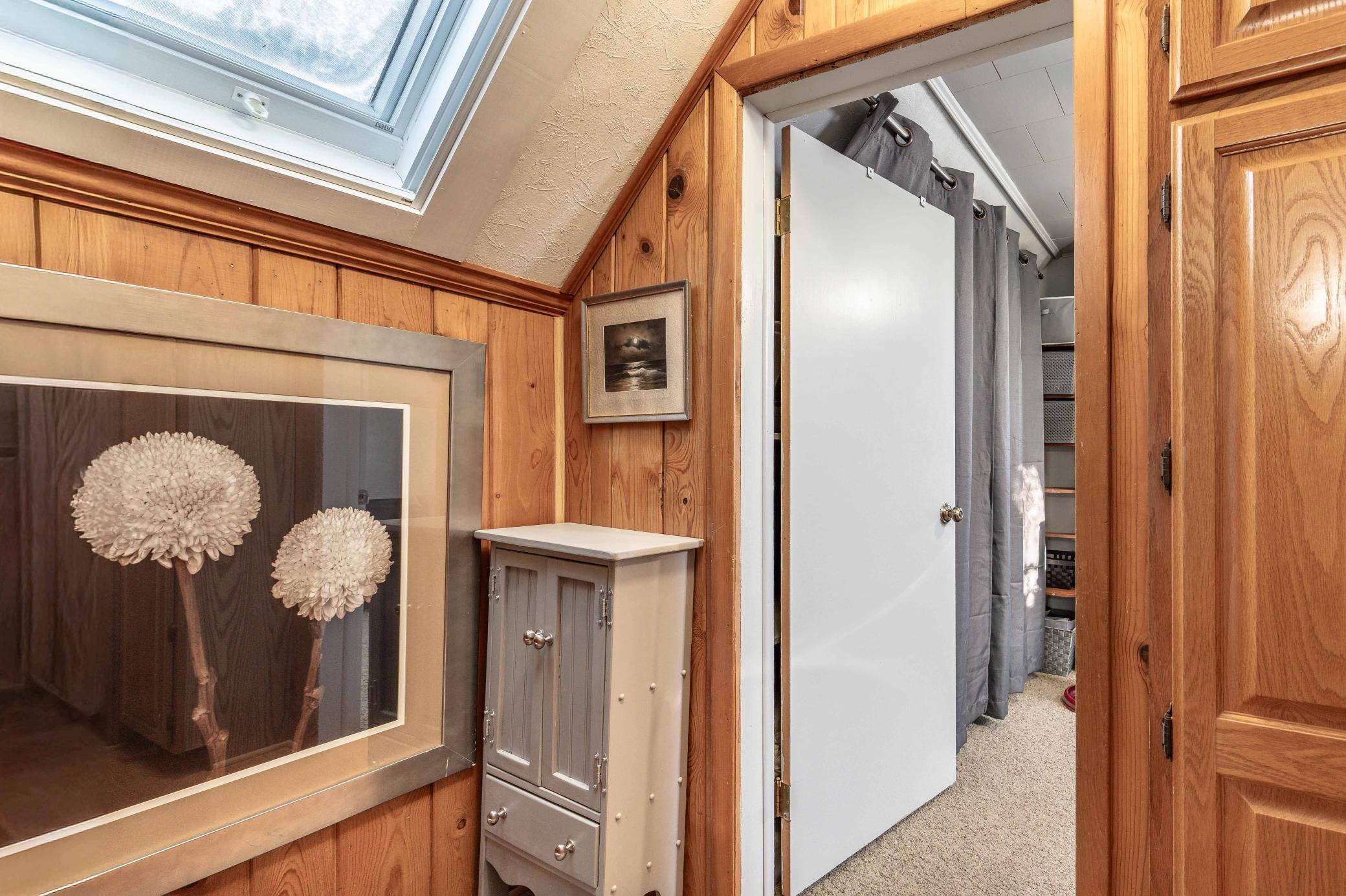 526 W Douglas Avenue