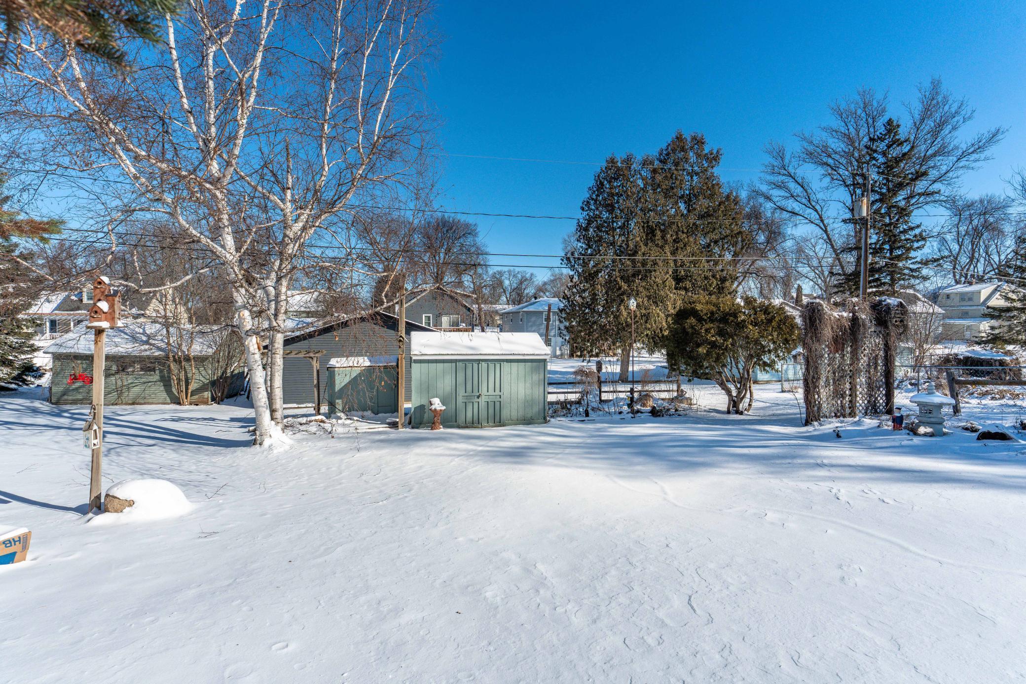 526 W Douglas Avenue