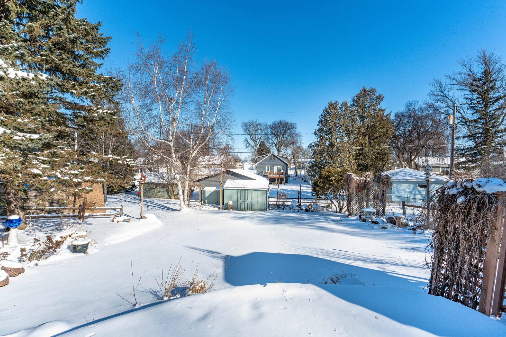 526 W Douglas Avenue