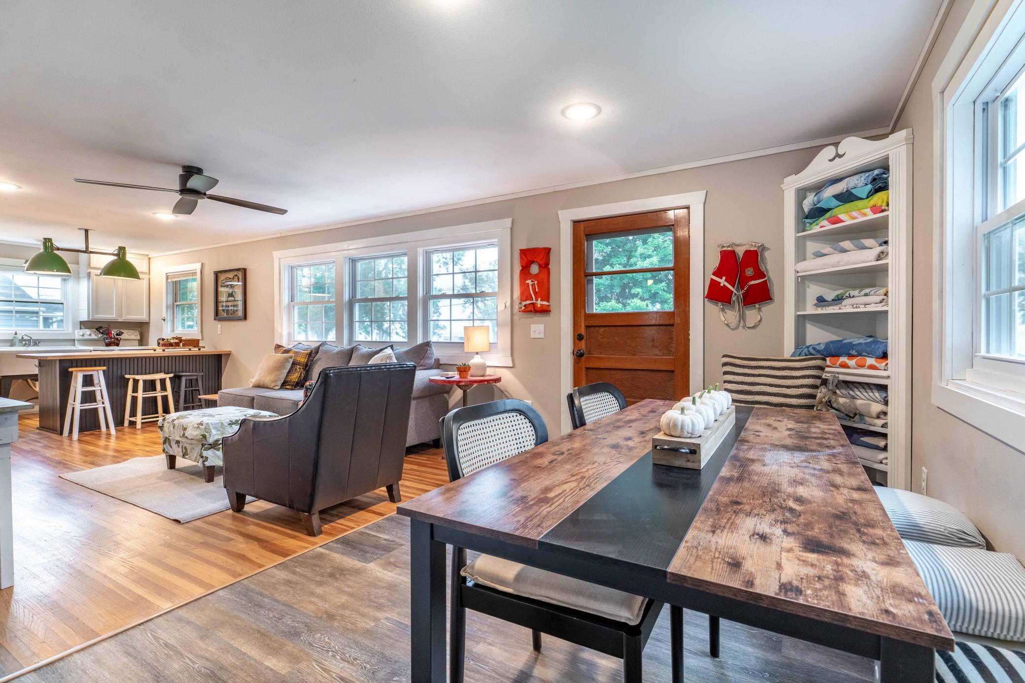 707 Lake Shore Drive