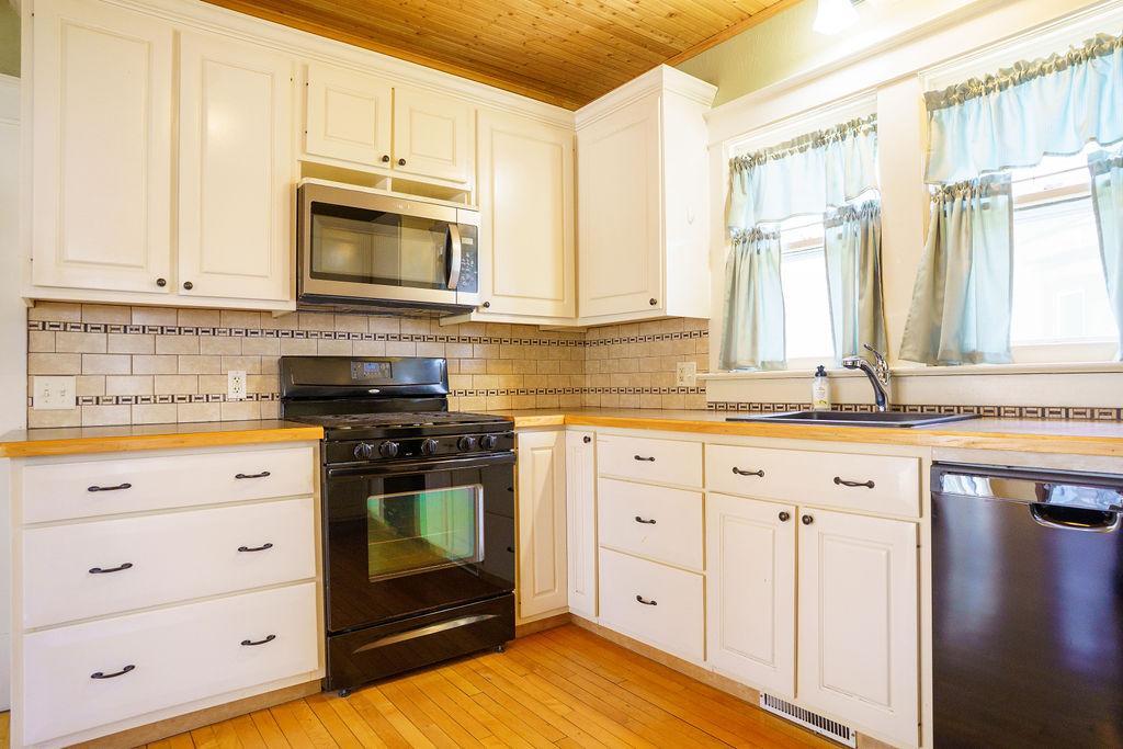 228 E Vernon Avenue