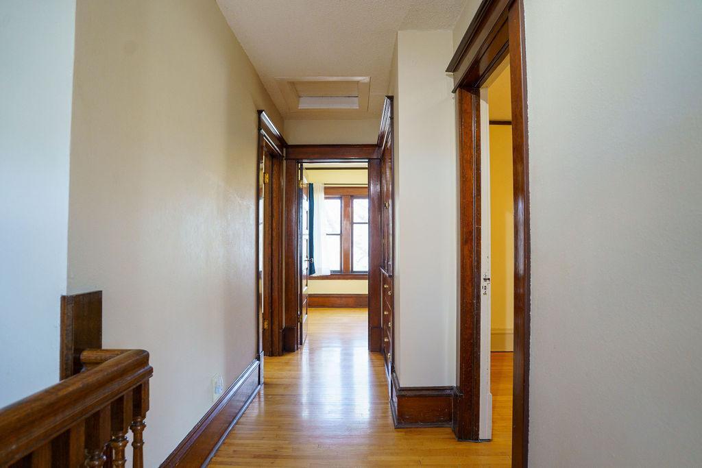 228 E Vernon Avenue