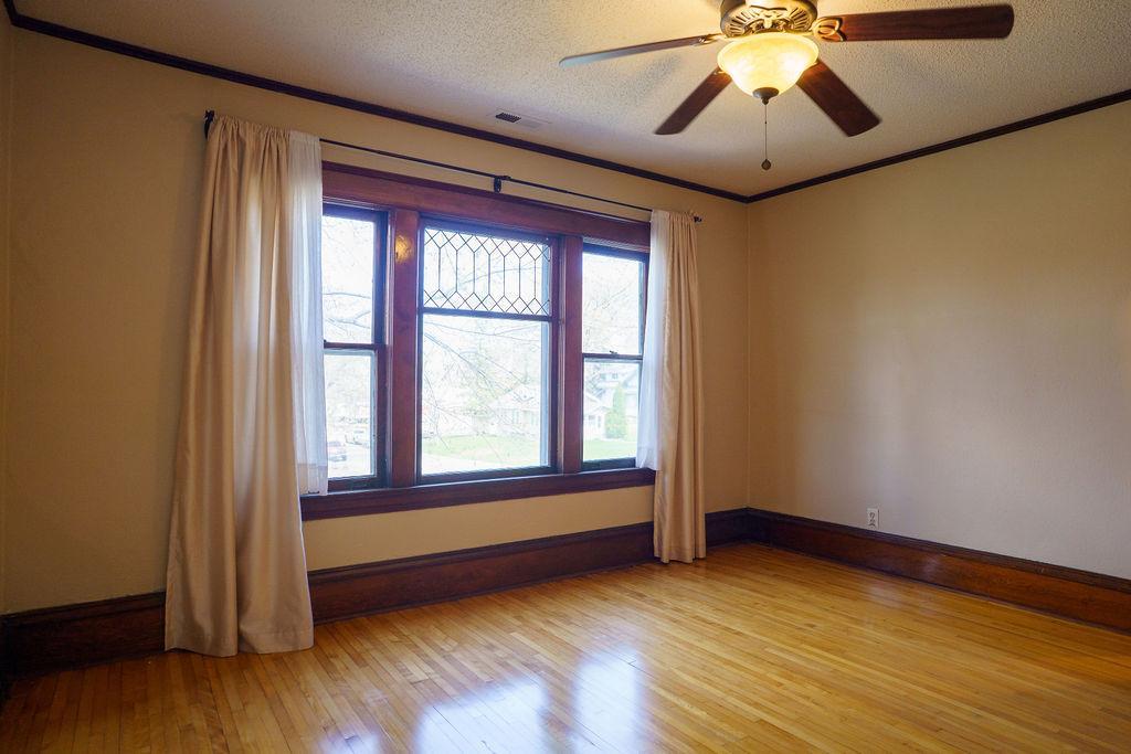 228 E Vernon Avenue