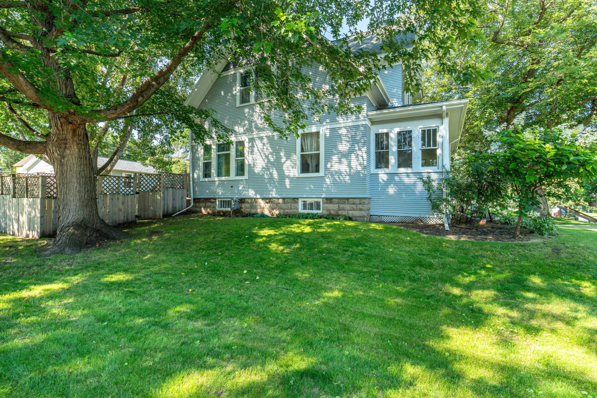 228 E Vernon Avenue