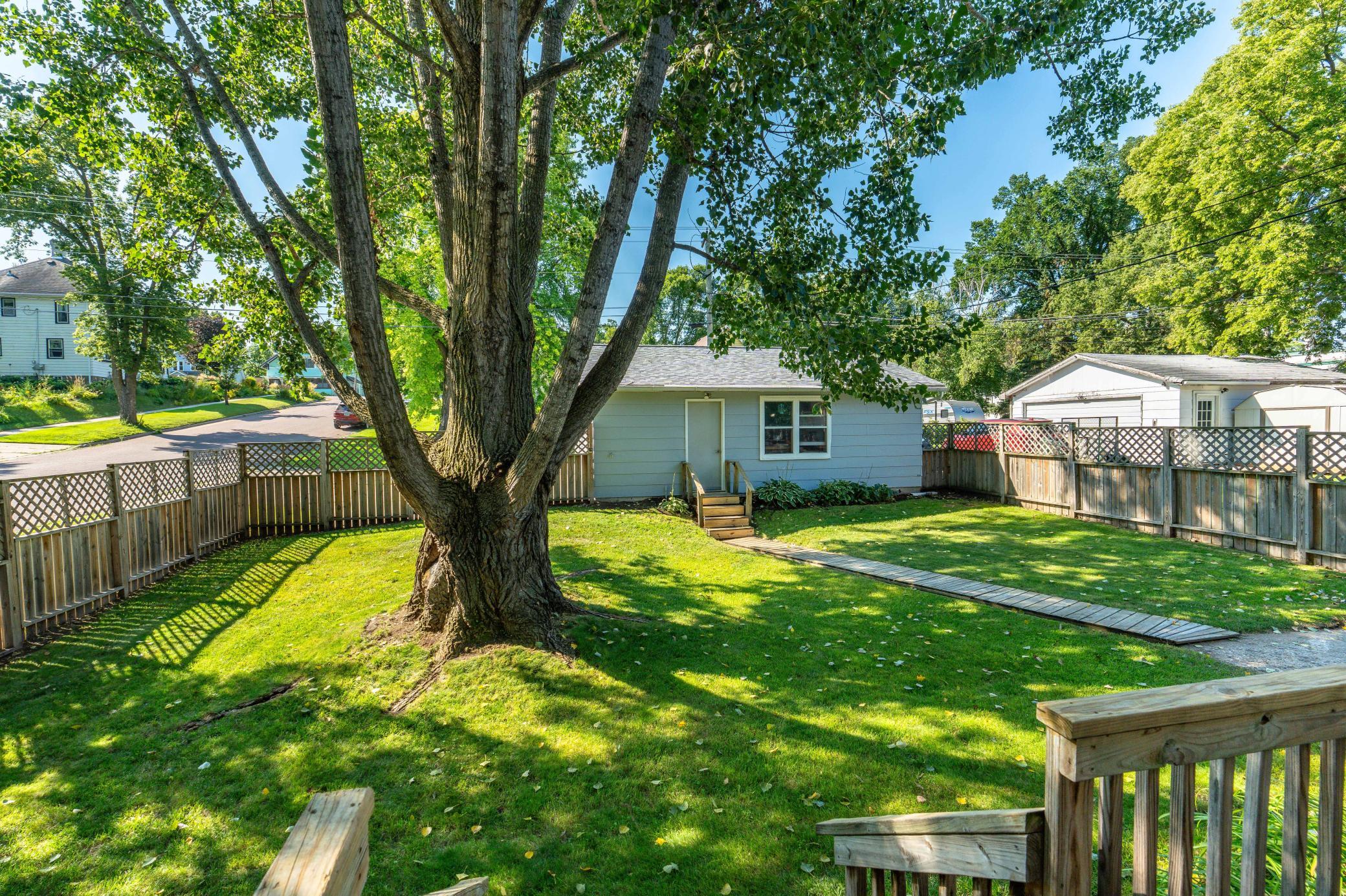 228 E Vernon Avenue