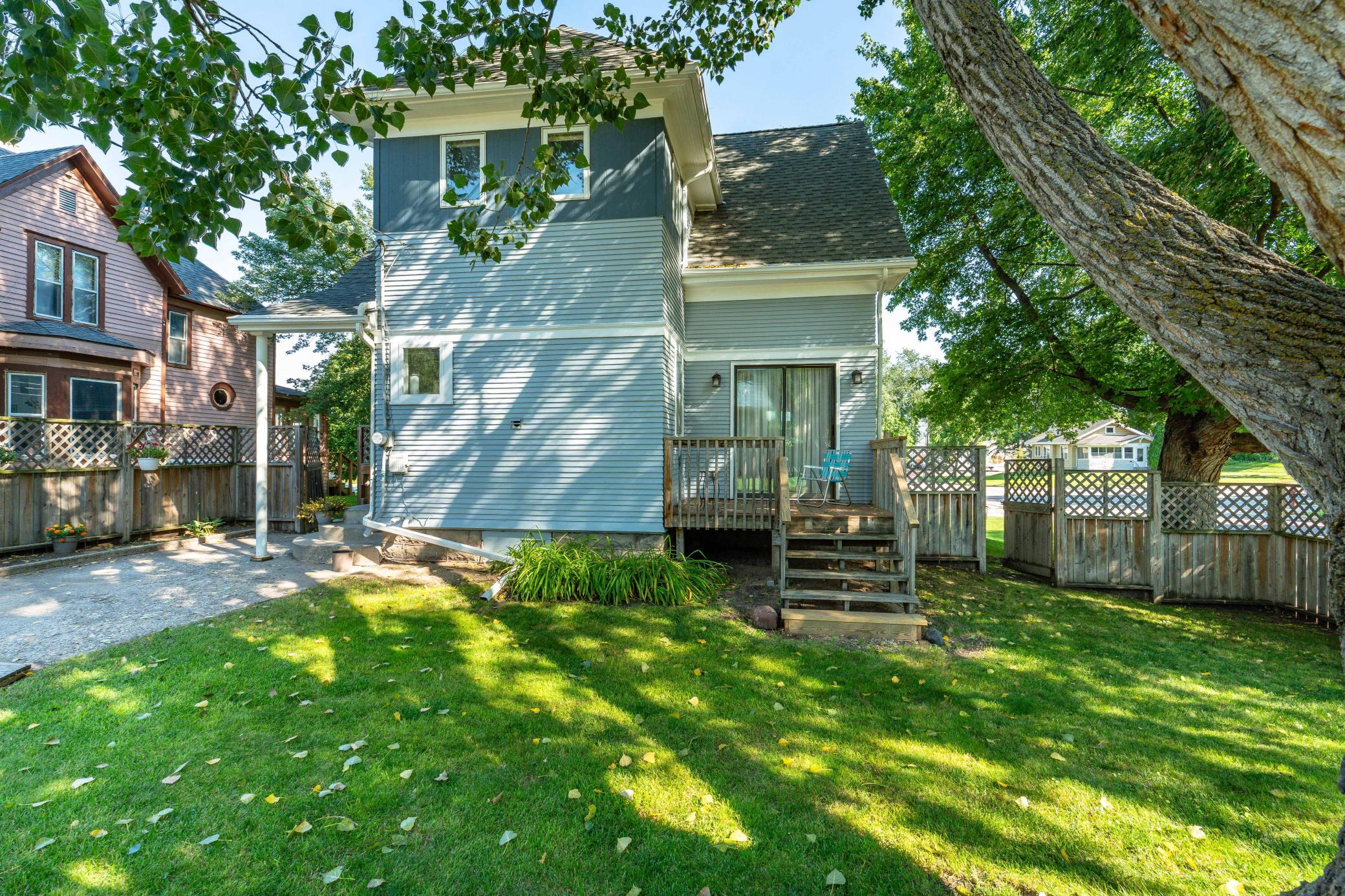 228 E Vernon Avenue