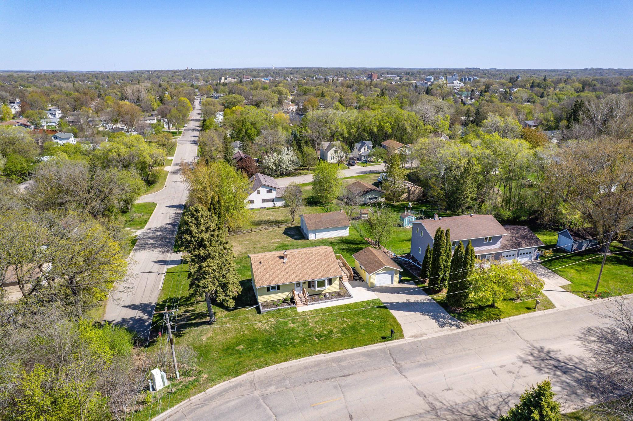 326 W Gustavus Avenue