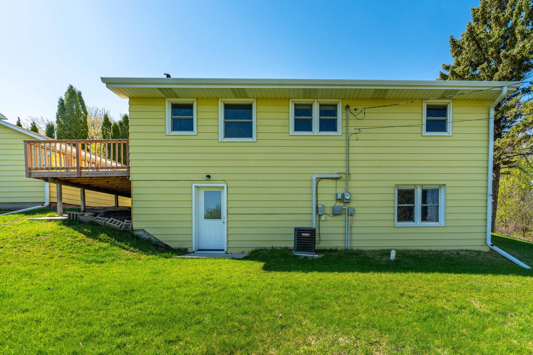 326 W Gustavus Avenue