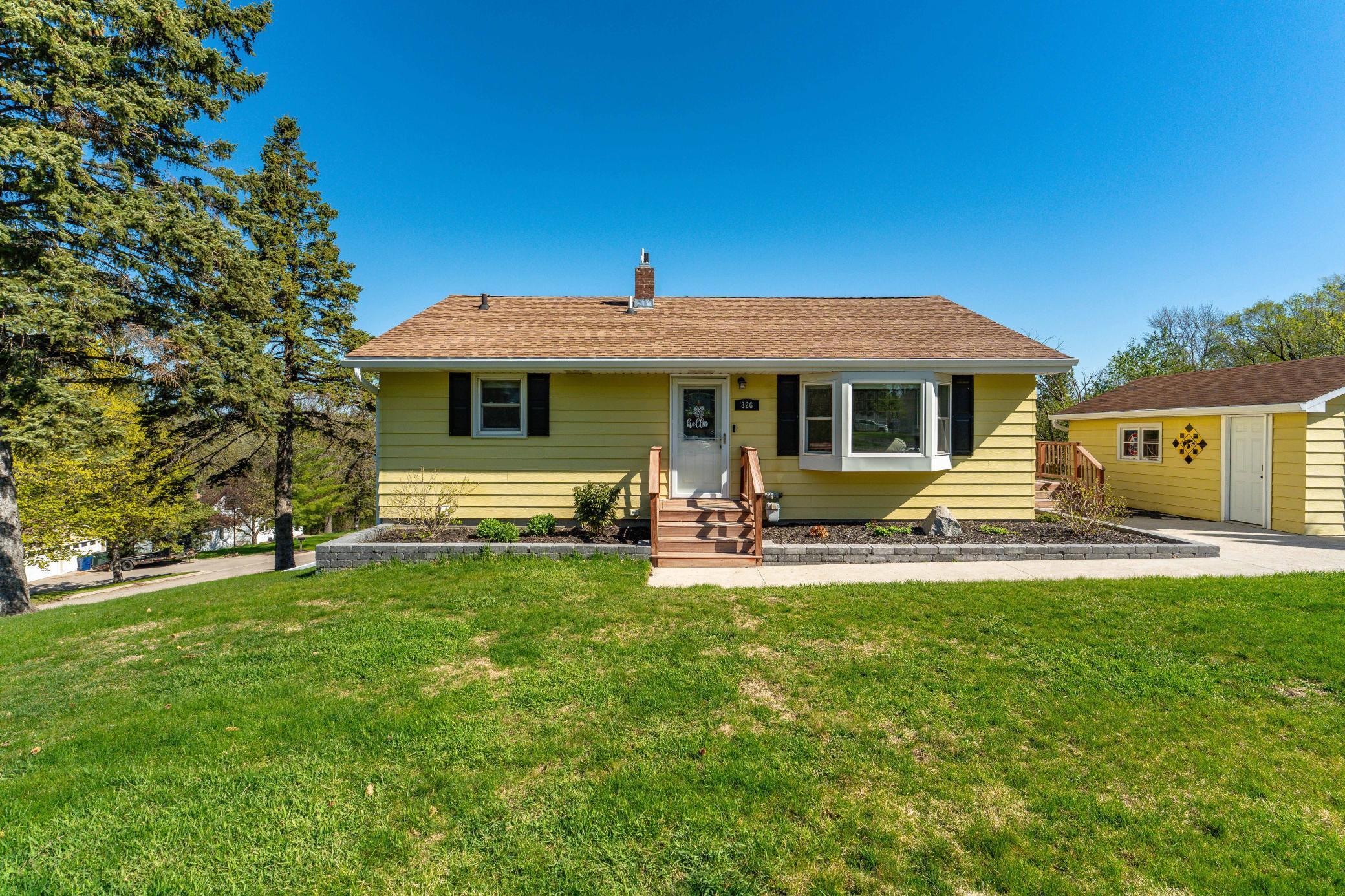 326 W Gustavus Avenue