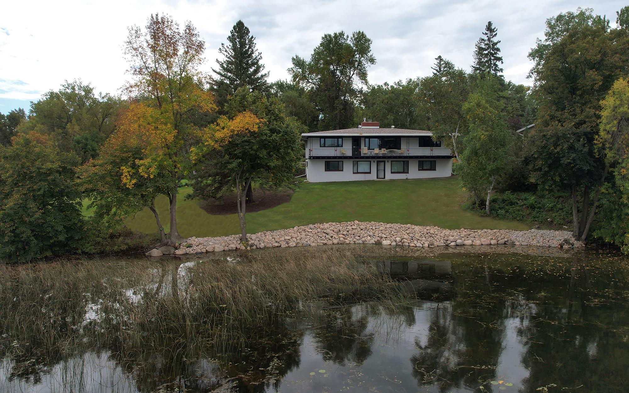 1417 Hoot Lake Drive