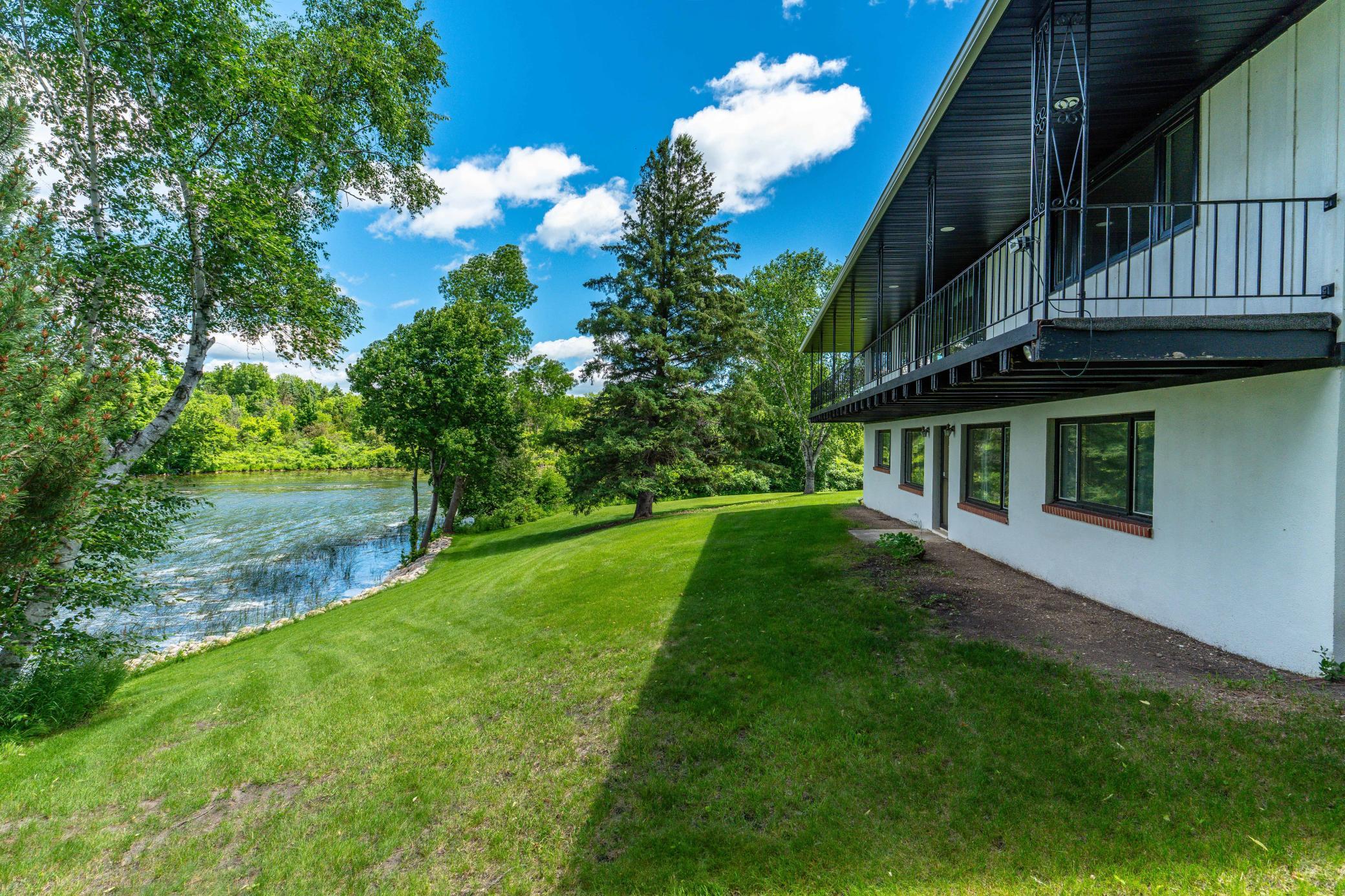 1417 Hoot Lake Drive