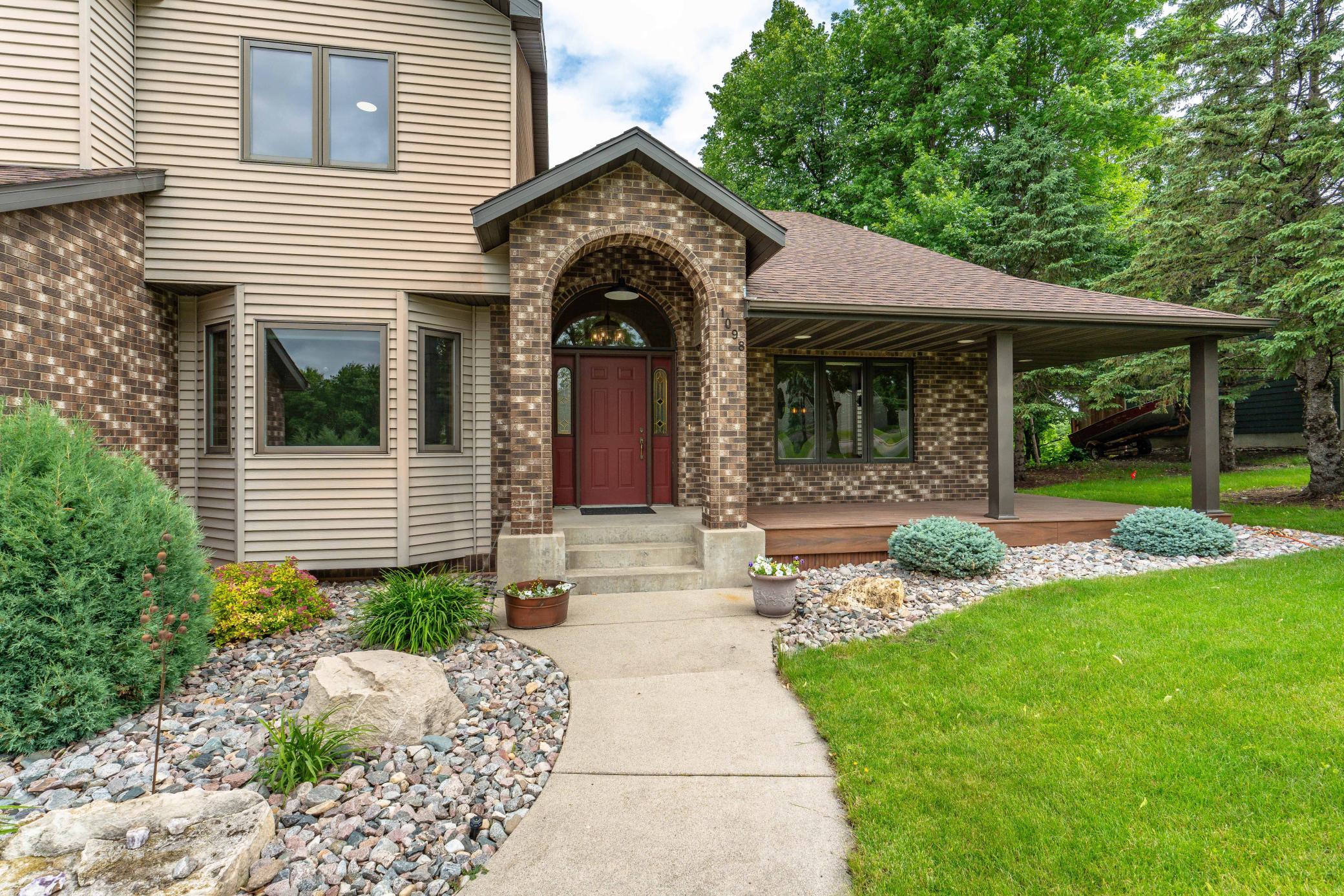 1098 Westside Drive