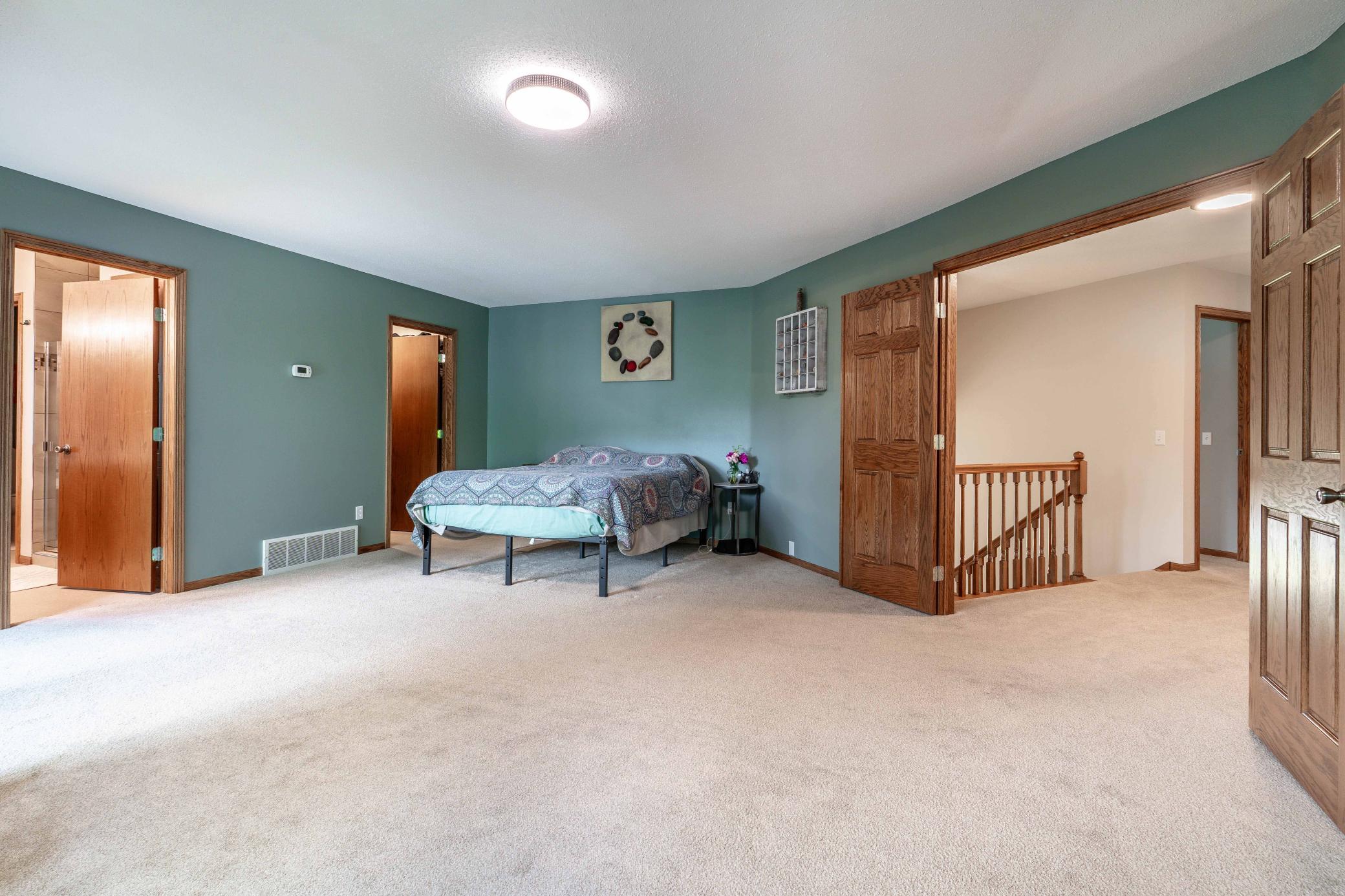 1098 Westside Drive