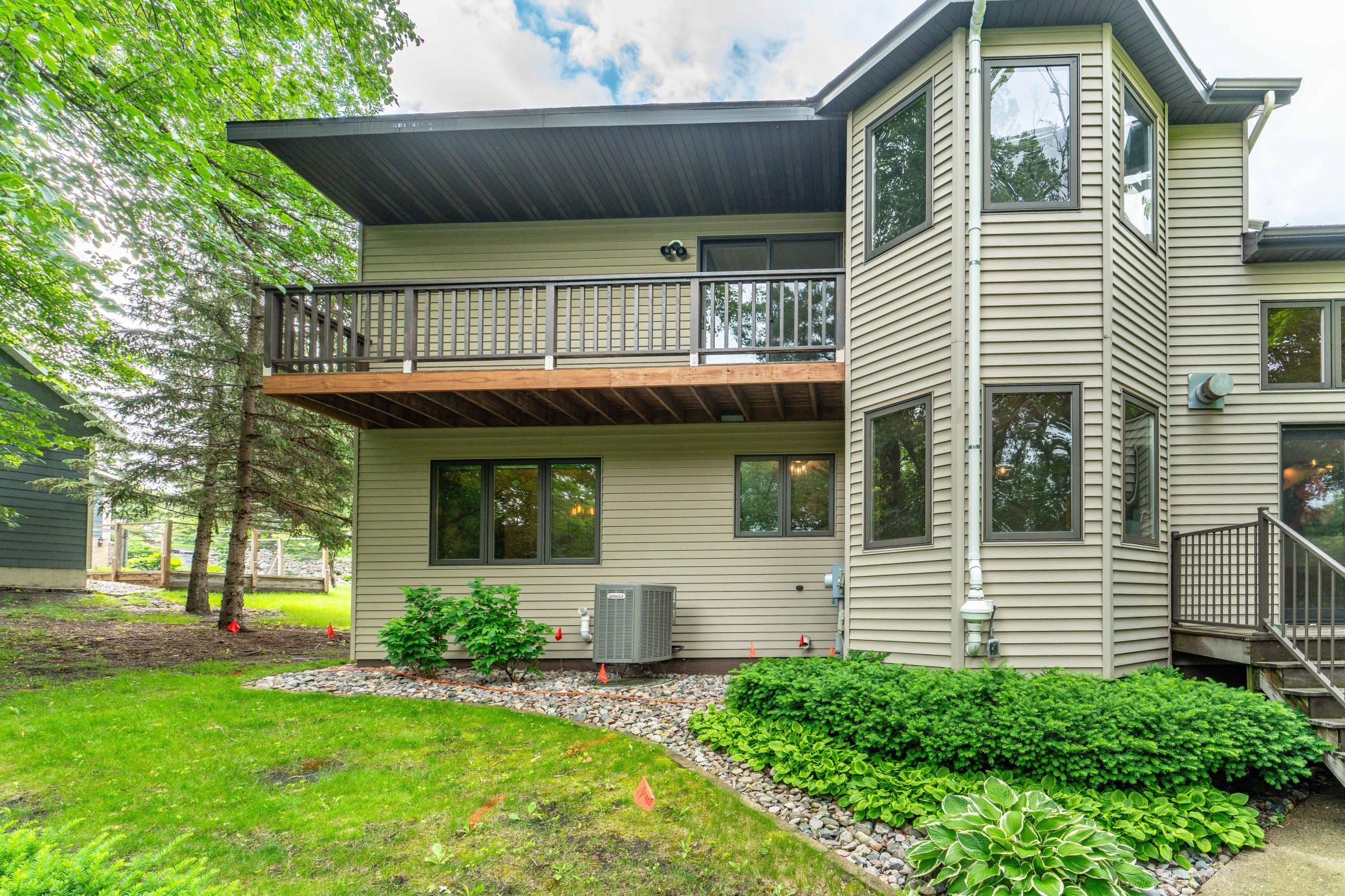 1098 Westside Drive