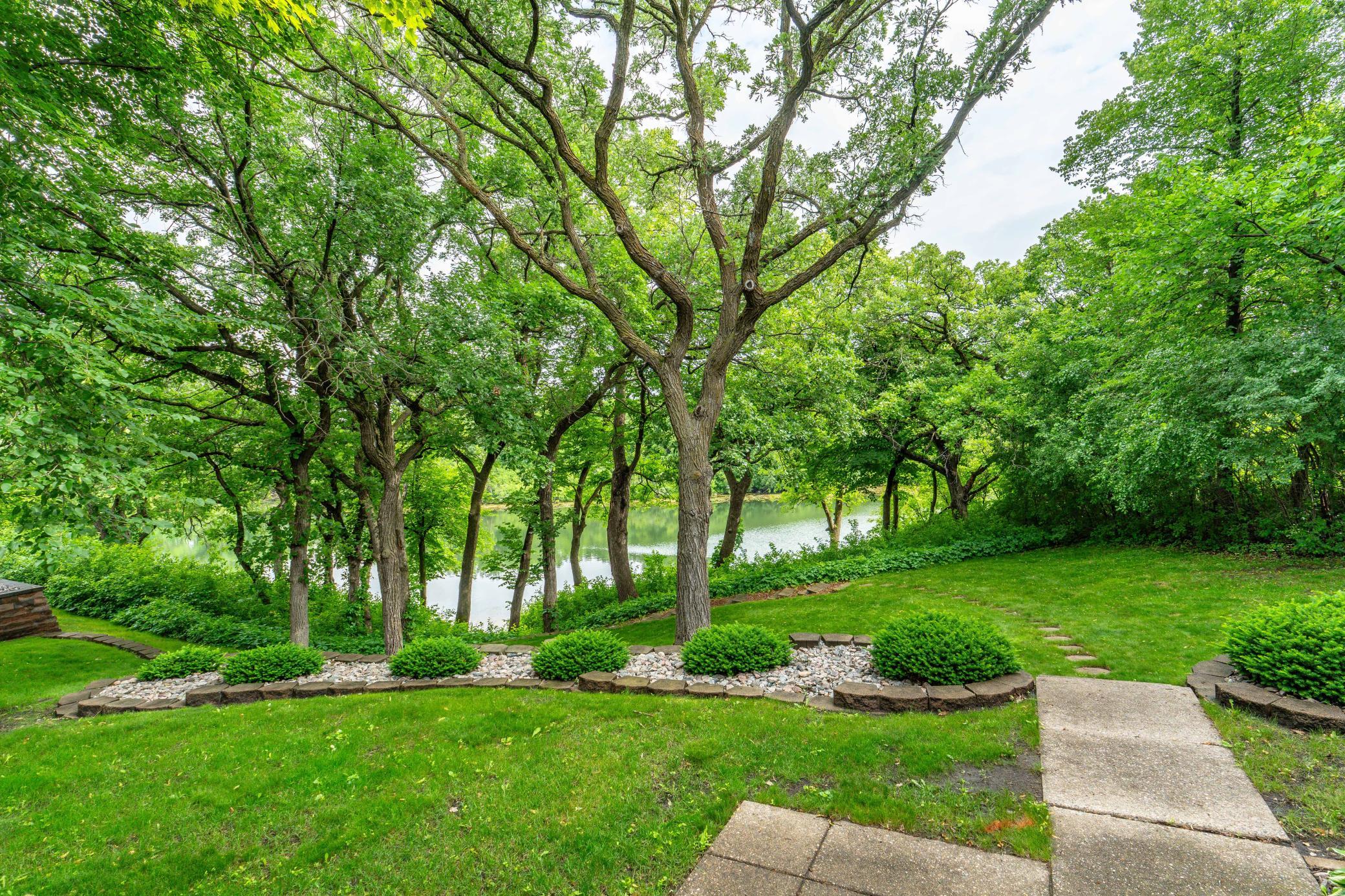 1098 Westside Drive