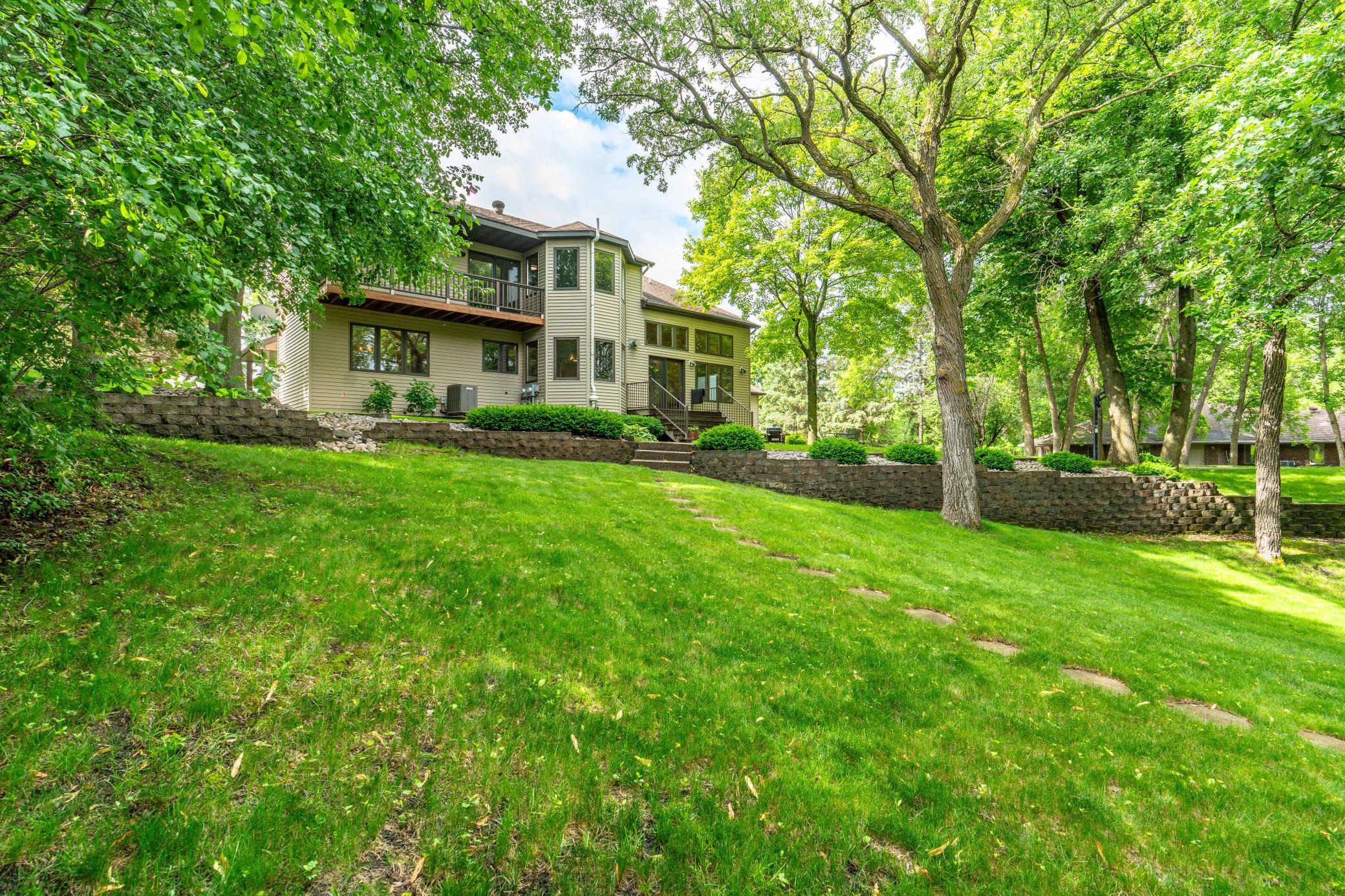 1098 Westside Drive