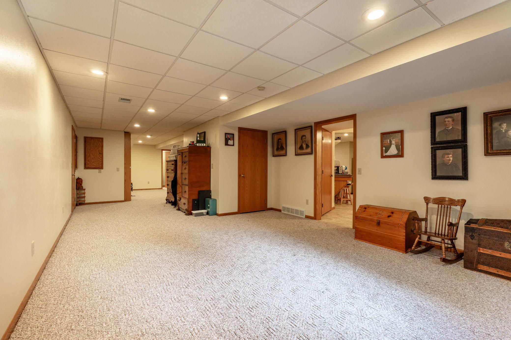 1098 Westside Drive
