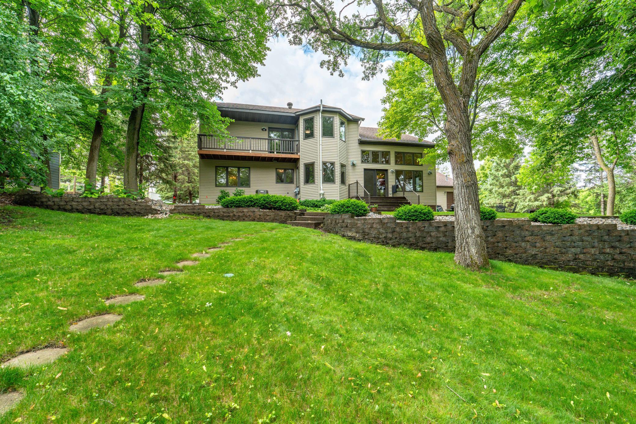 1098 Westside Drive
