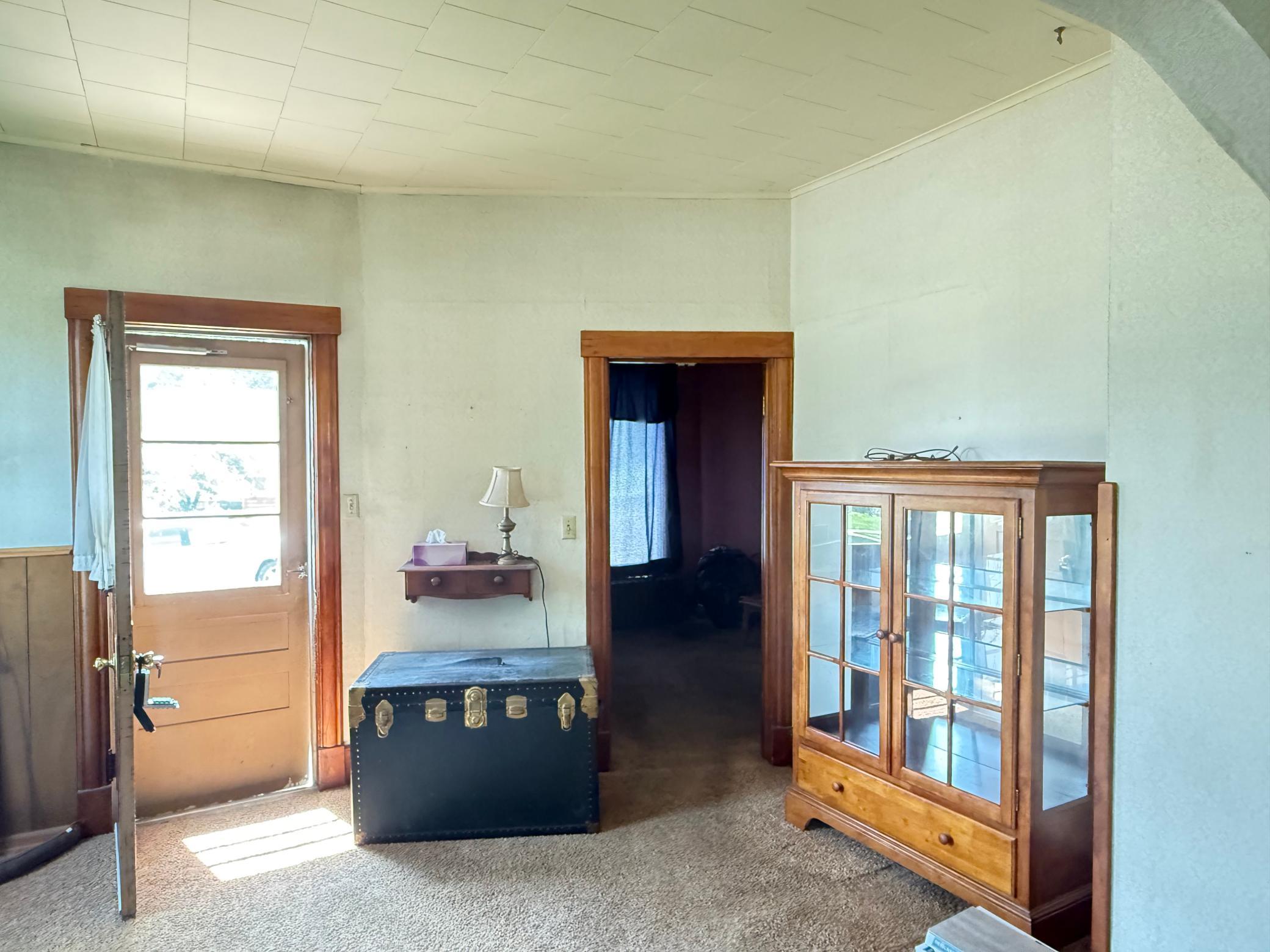 528 W Summit Avenue