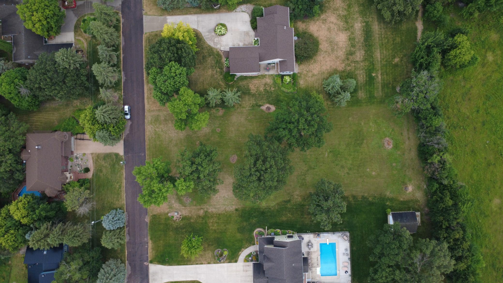1806 Minnehuta Drive
