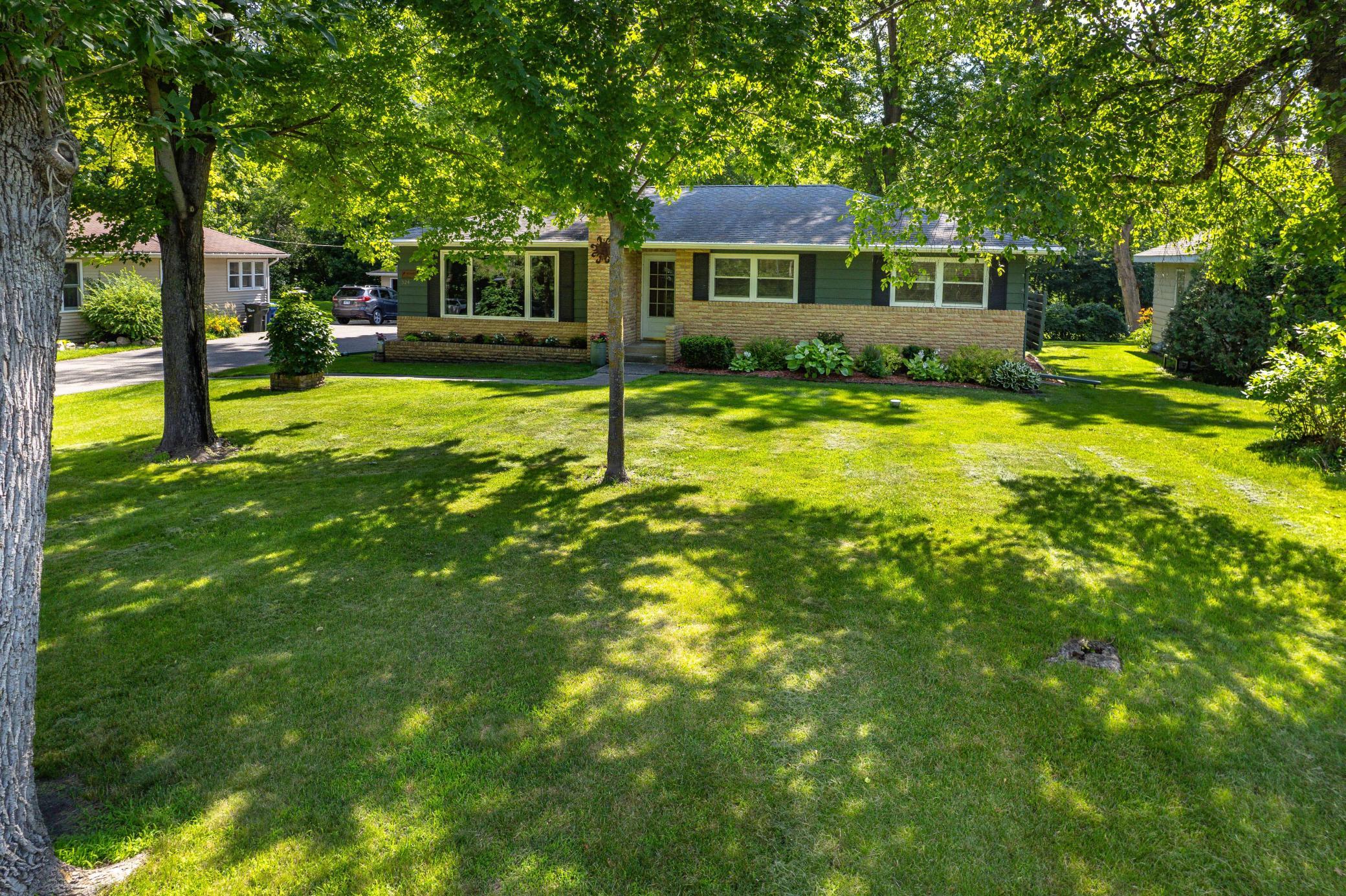 524 Guttenberg Heights