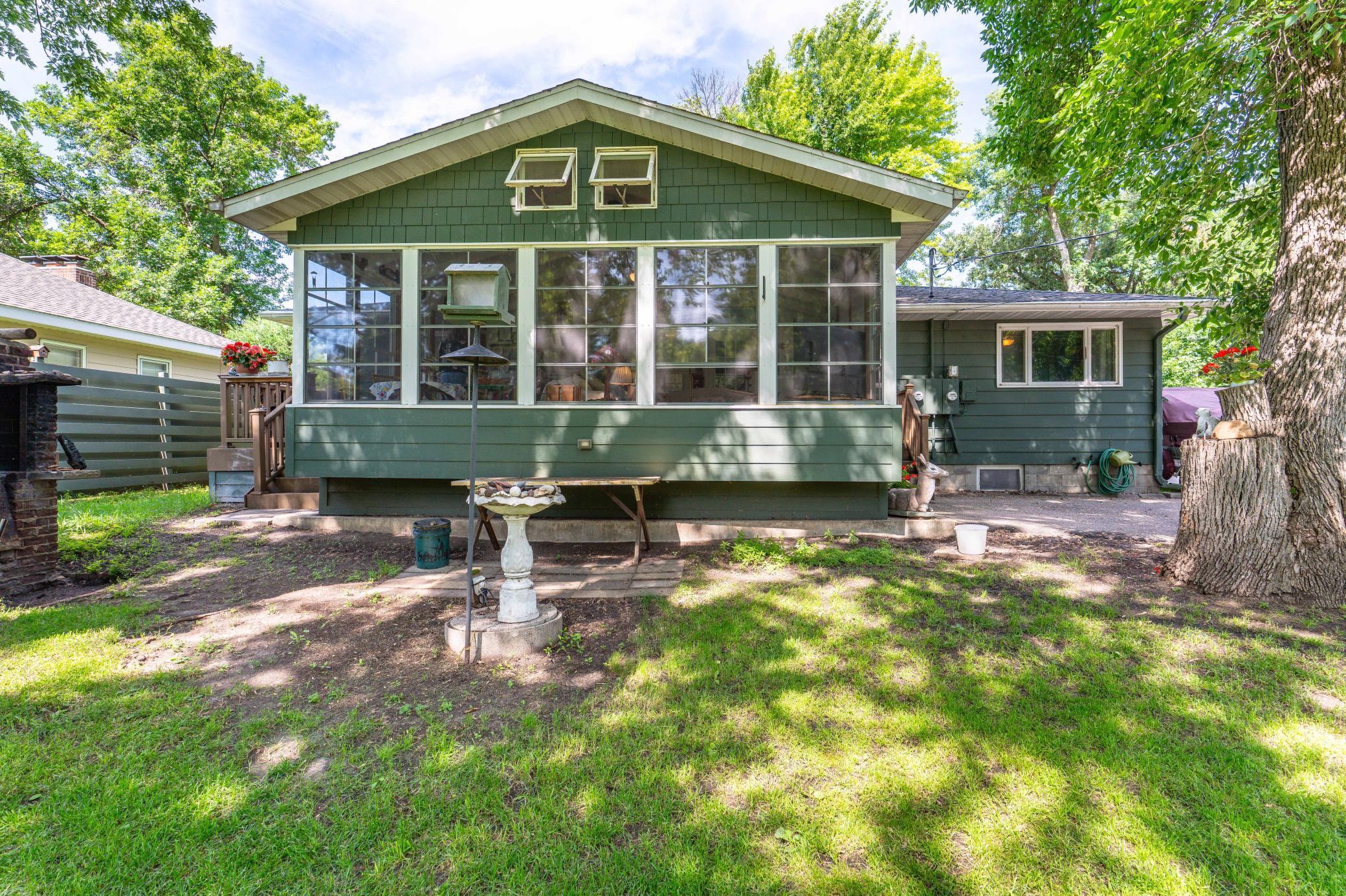 524 Guttenberg Heights