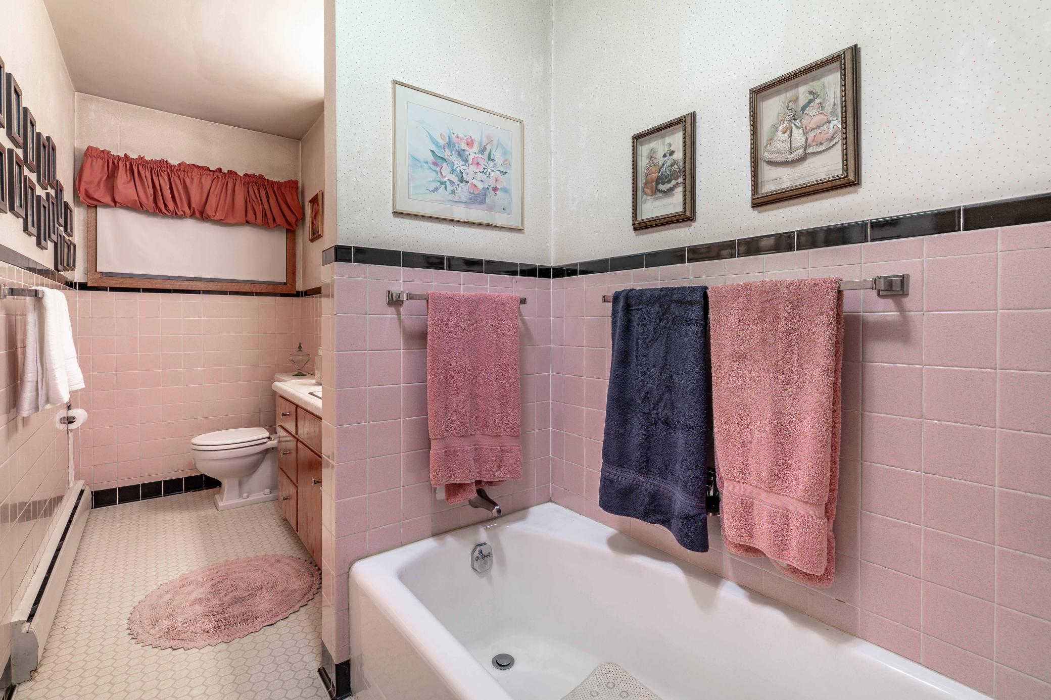 524 Guttenberg Heights