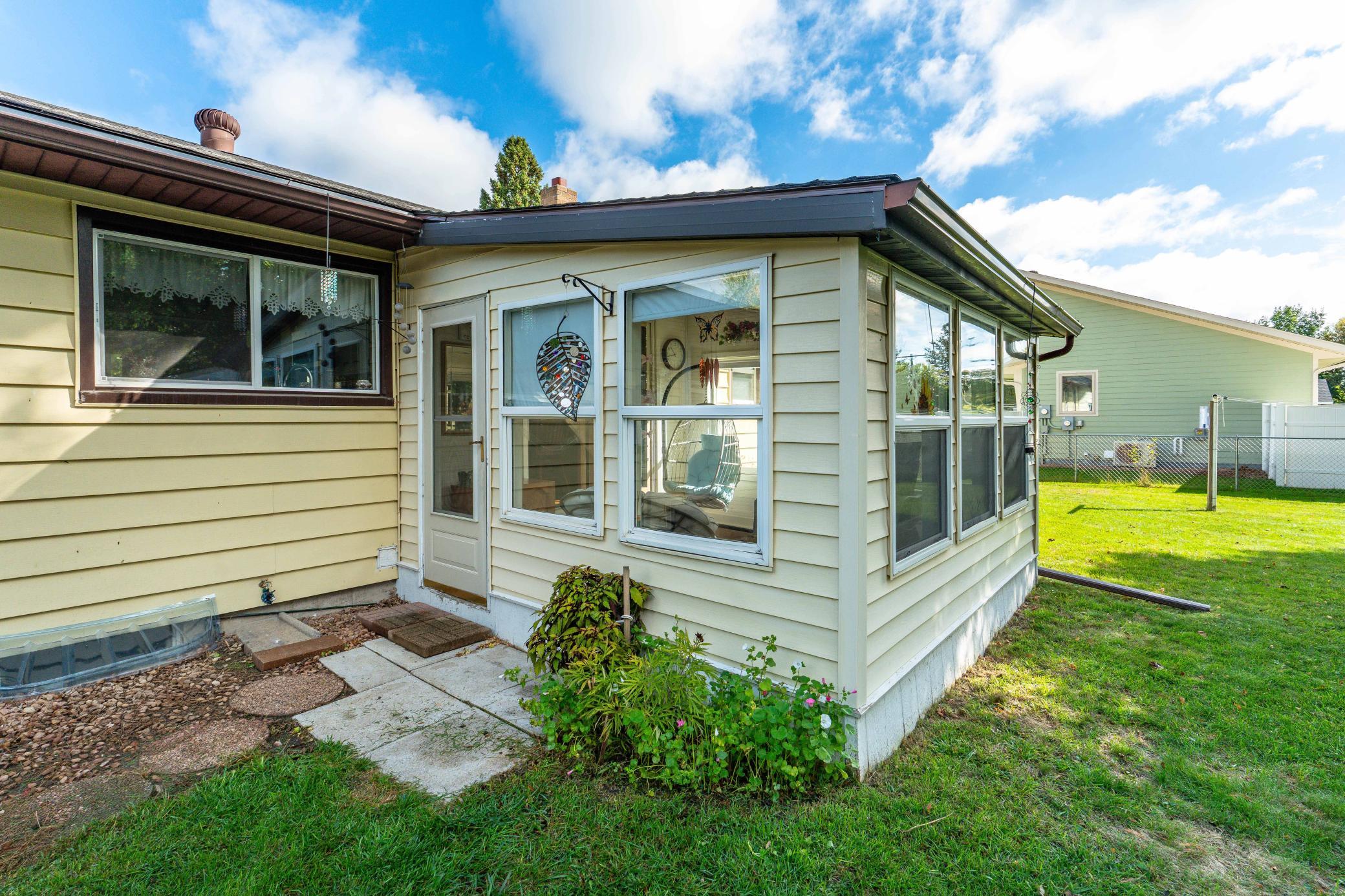 101 W Hillside Avenue
