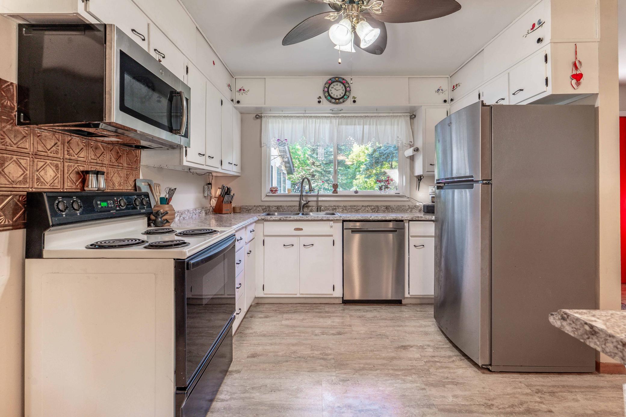 101 W Hillside Avenue