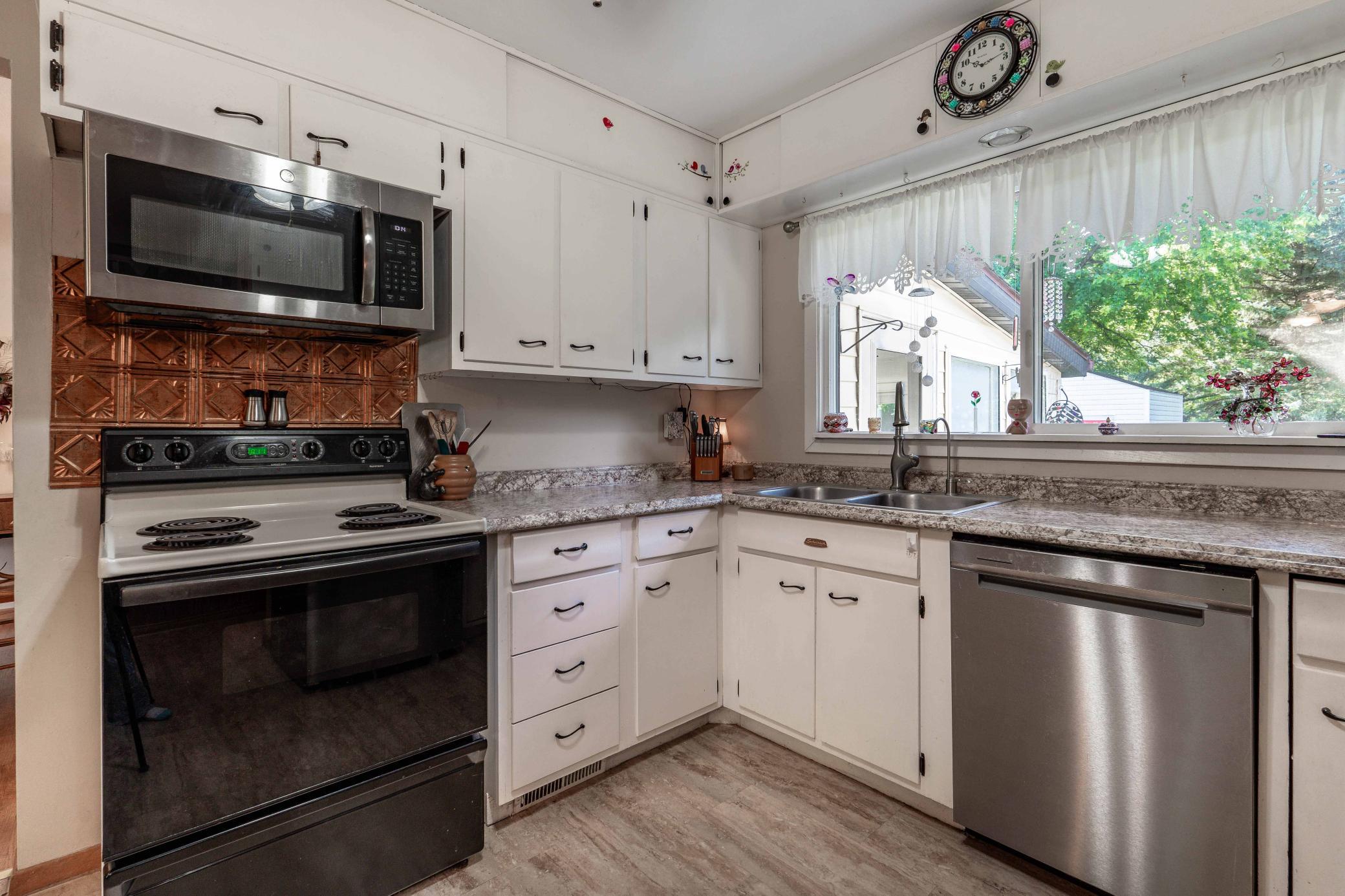 101 W Hillside Avenue