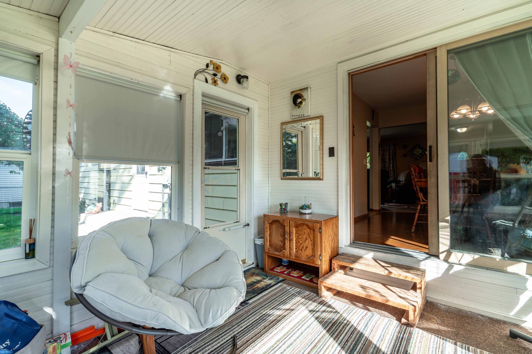 101 W Hillside Avenue