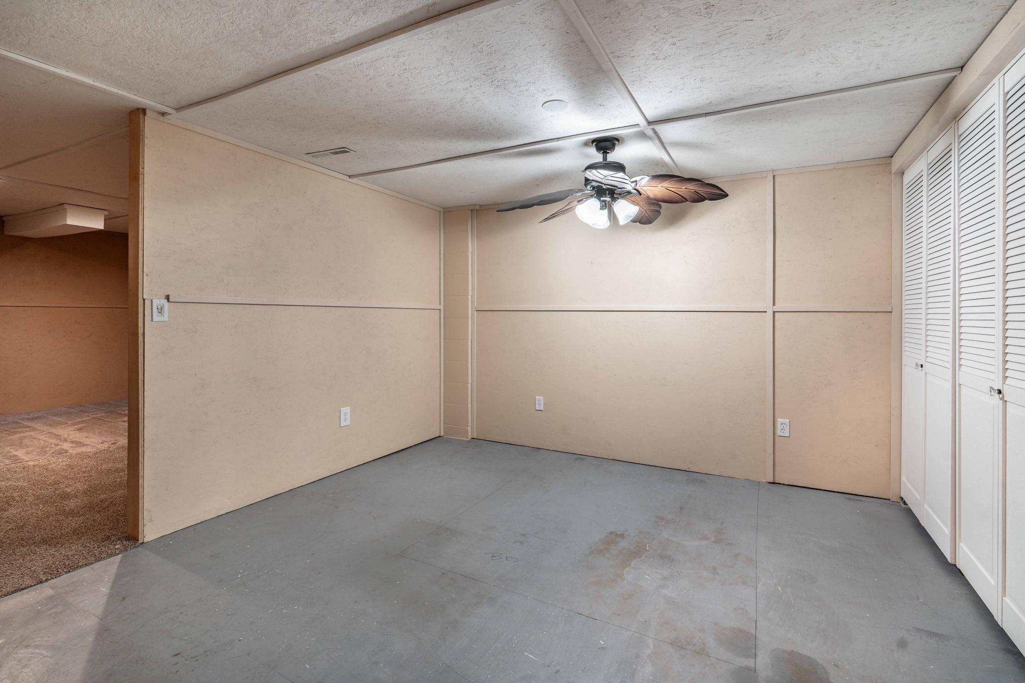 101 W Hillside Avenue