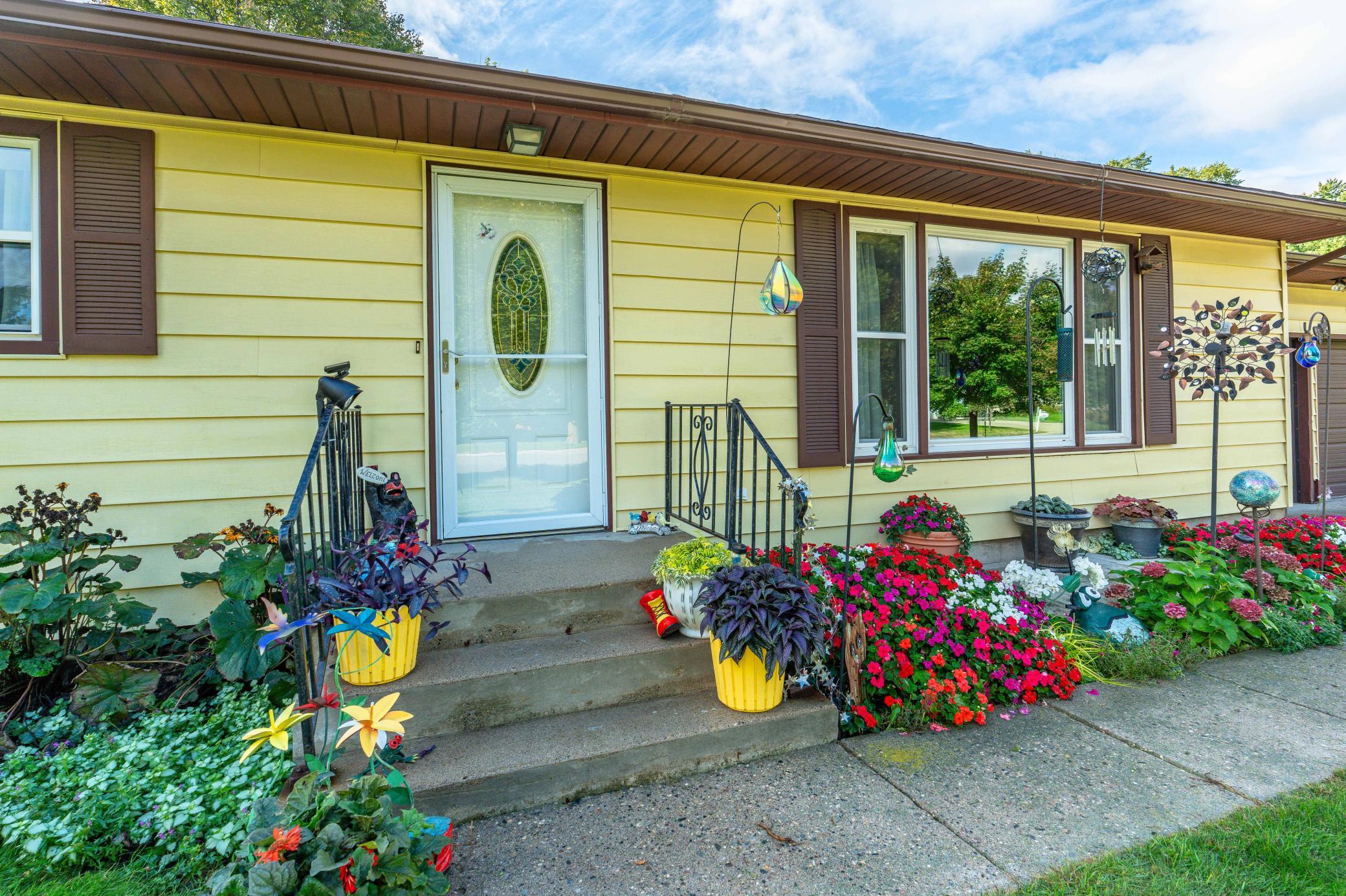 101 W Hillside Avenue
